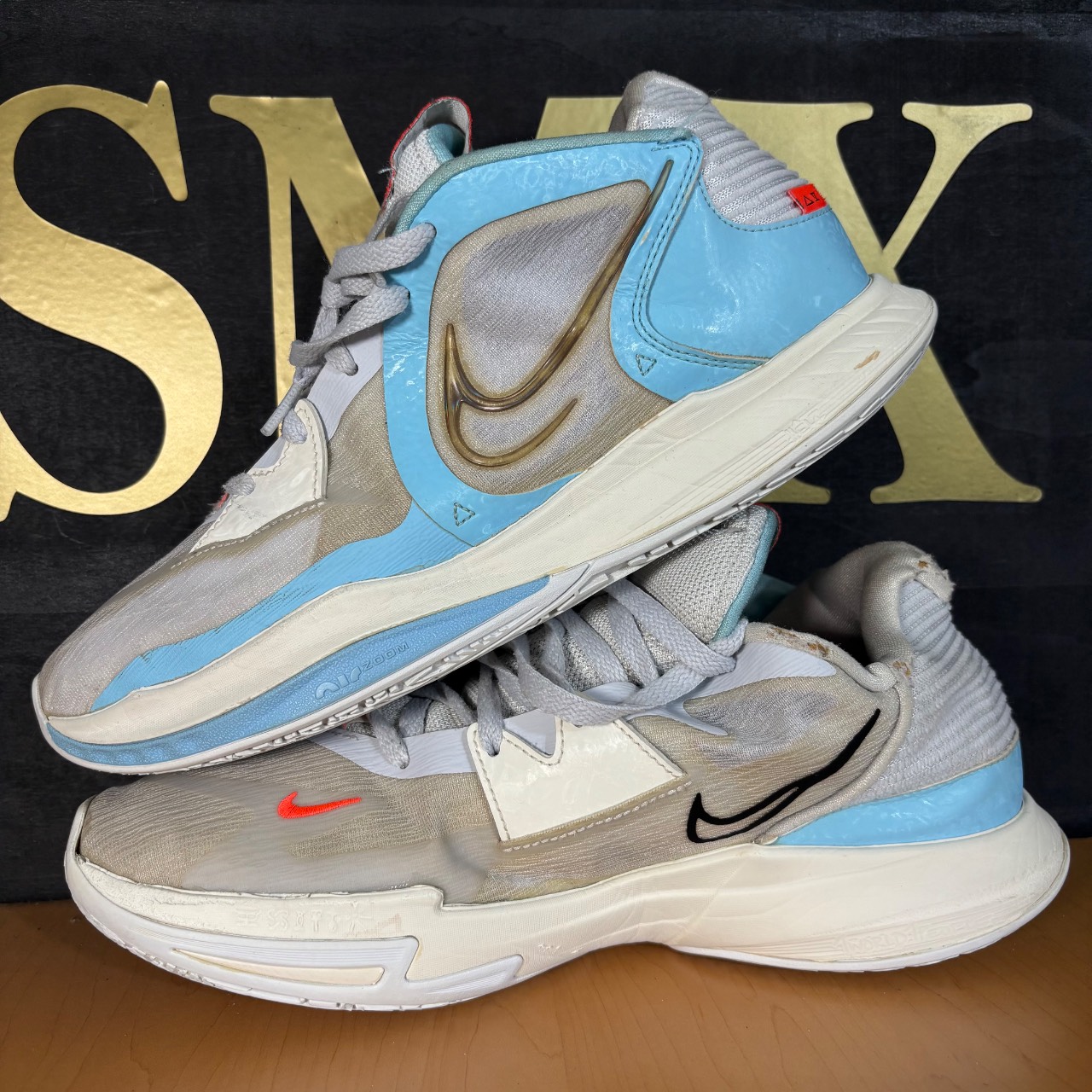 Nike Kyrie Low 5 Football Grey/Black/Blue Chill/Sail · Foto 3