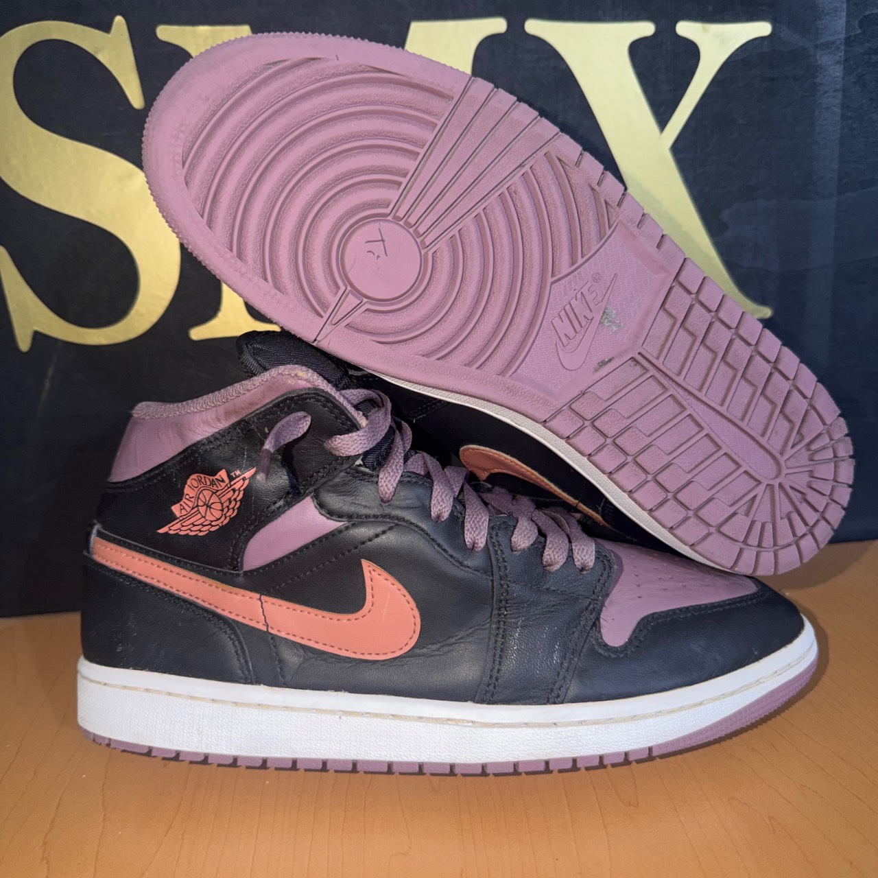 Air Jordan 1 Mid · Foto 2