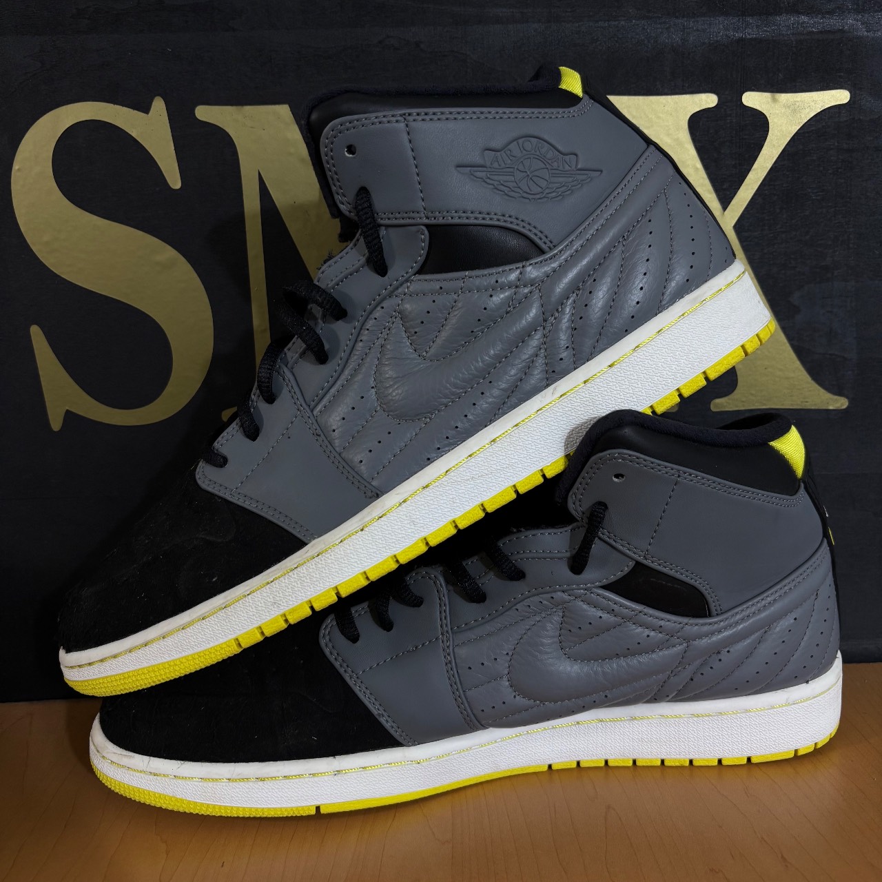 Air Jordan 1 Mid 'Fear' · Foto 3