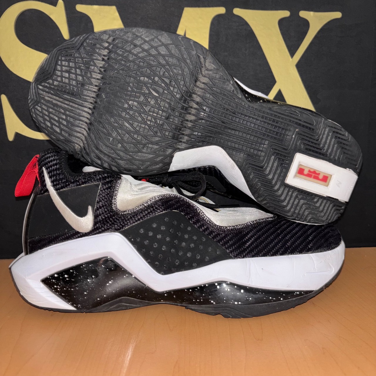 Nike LeBron Soldier 14 · Foto 1