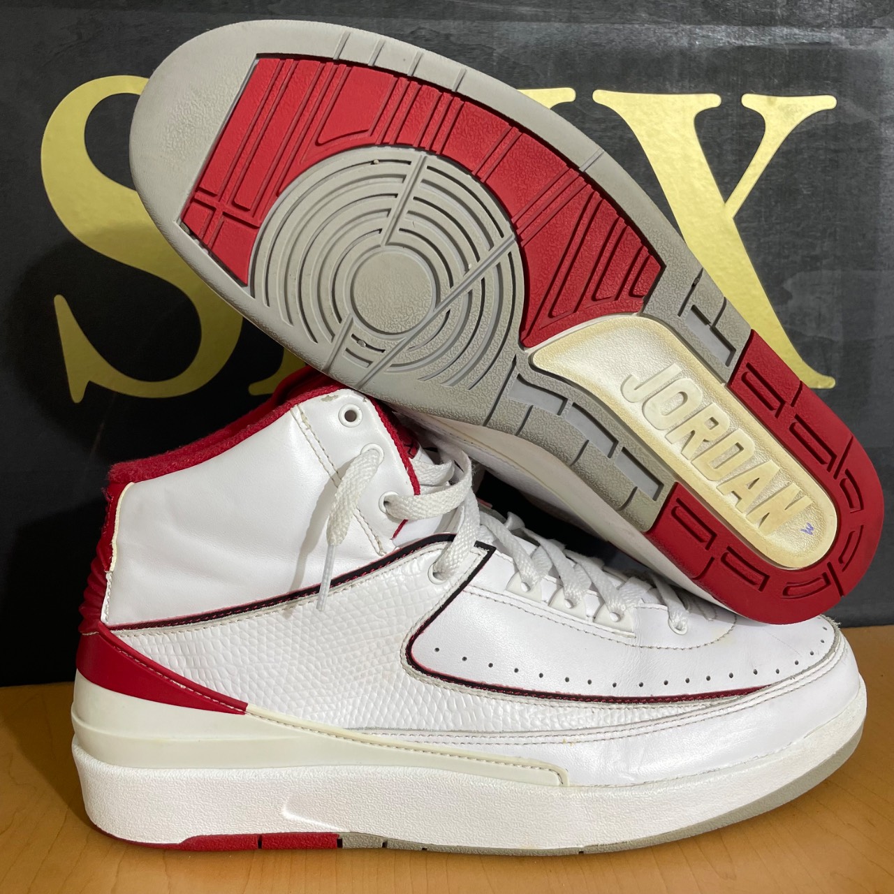 Air Jordan 2 Retro White/Varsity Red · Foto 1