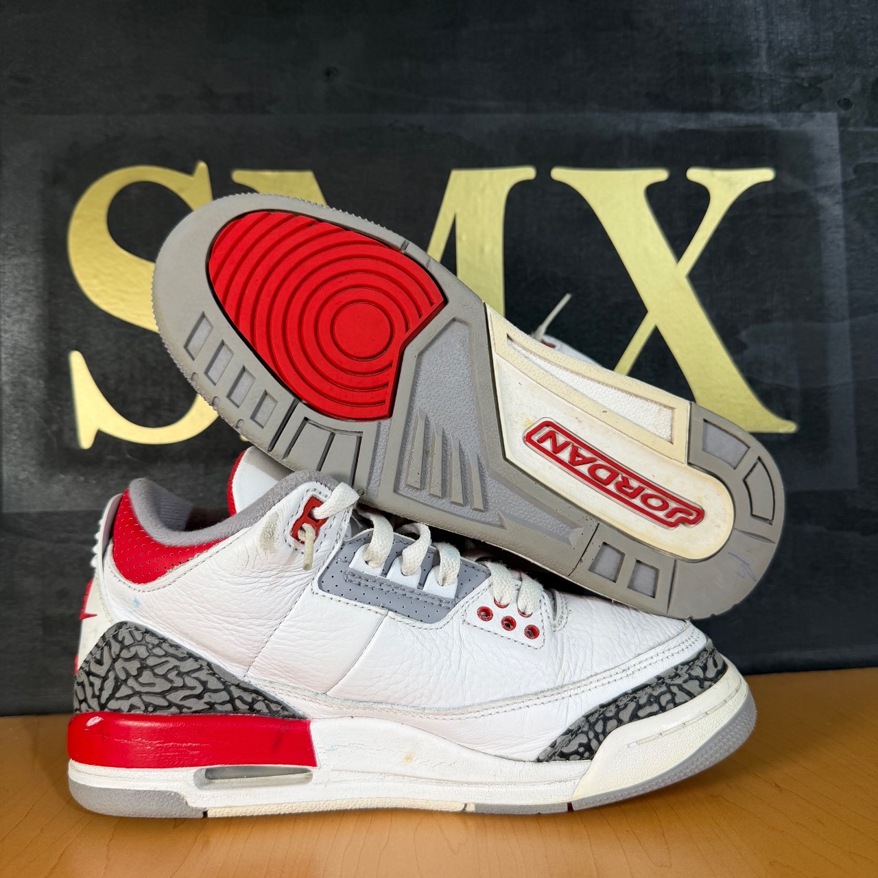 Air Jordan 3 White/Fire Red · Foto 2