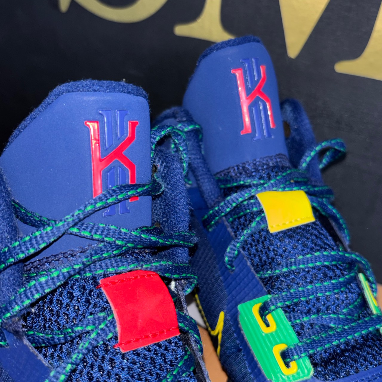 Nike Kyrie Flytrap 4 Black/Metallic Silver/White · Foto 4