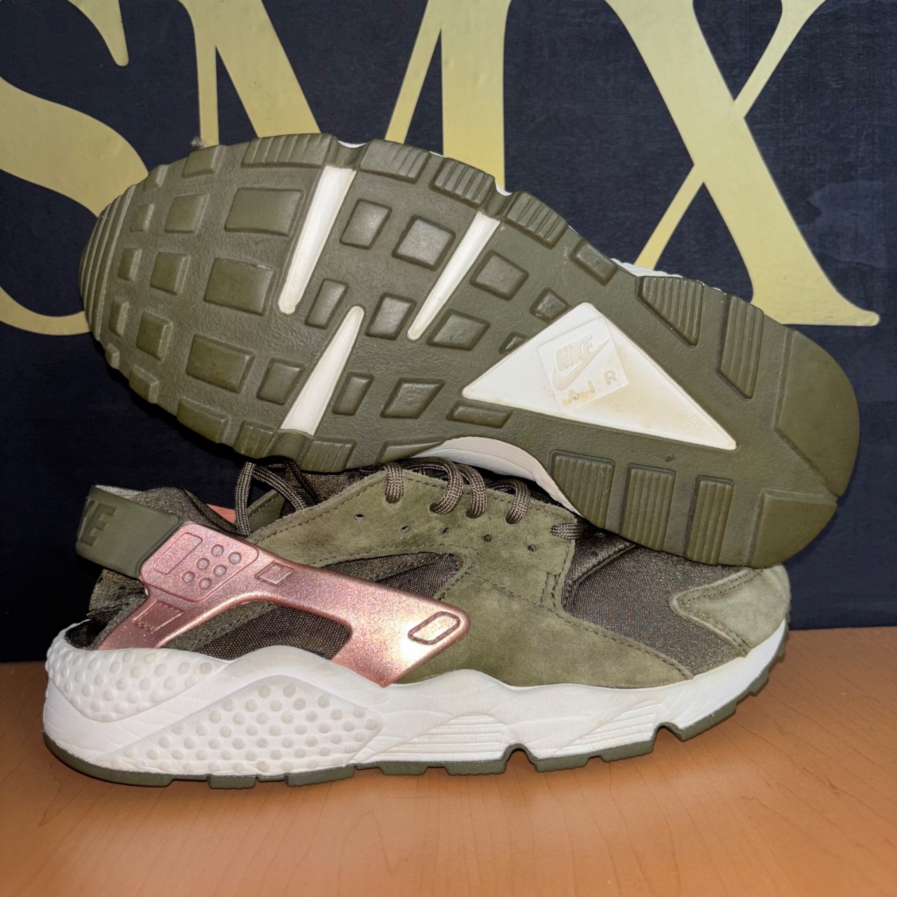 Nike Air Huarache Run Olive Canvas/Metallic Rose Gold · Foto 1