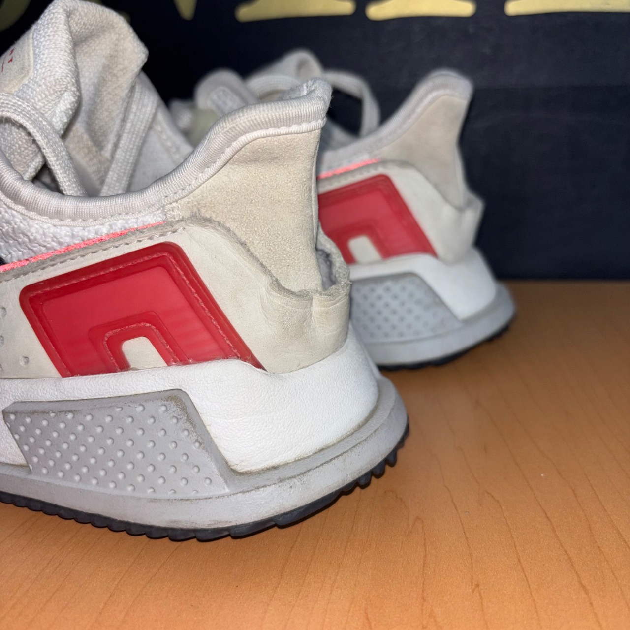 adidas EQT Cushion ADV Running White/Core Black/Light Scarlet · Foto 5
