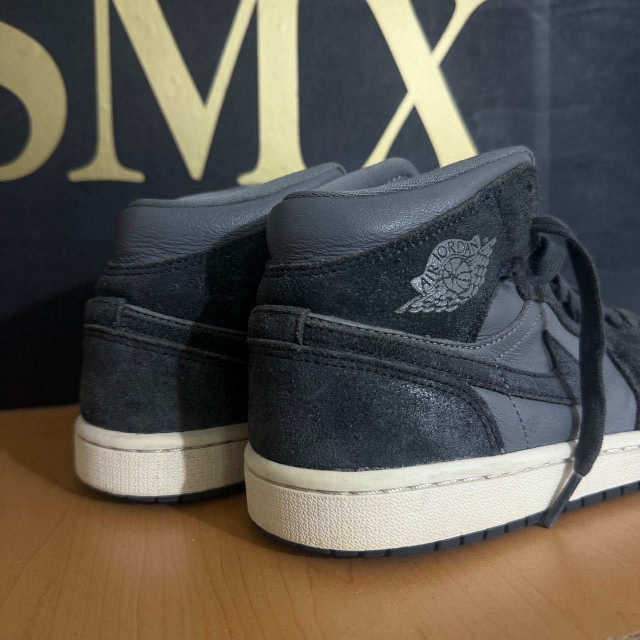 Air Jordan 1 Mid · Foto 4