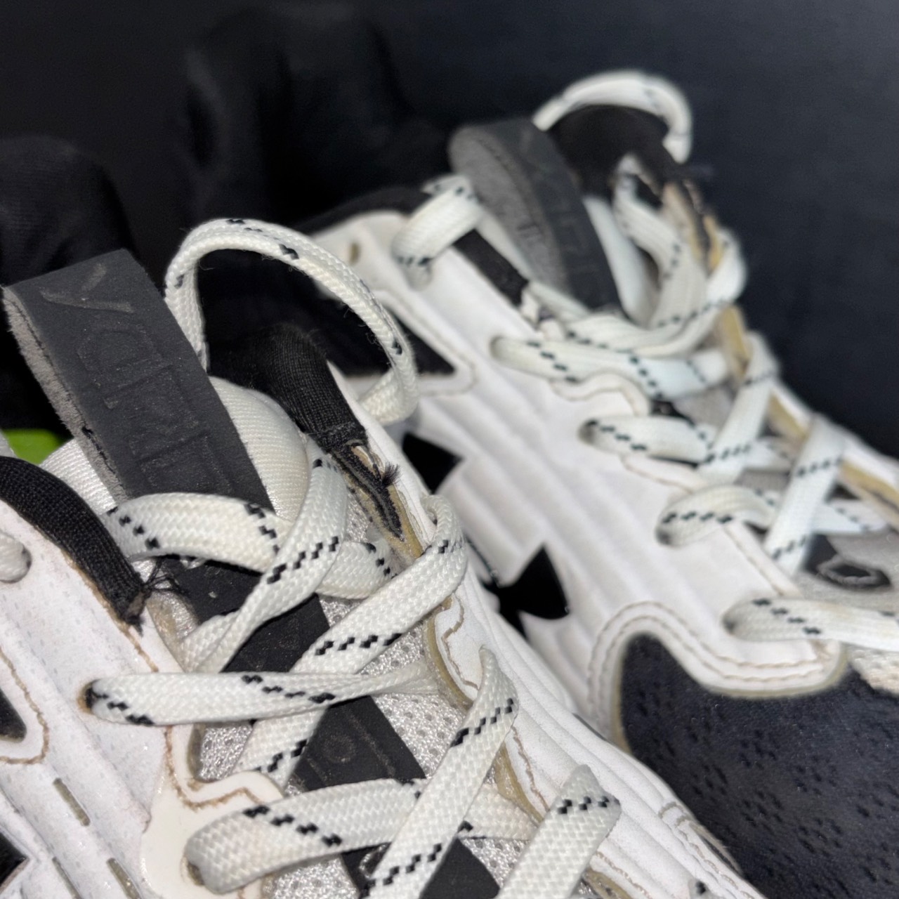 Under Armour Highlight MC Blanco y negro · Foto 4