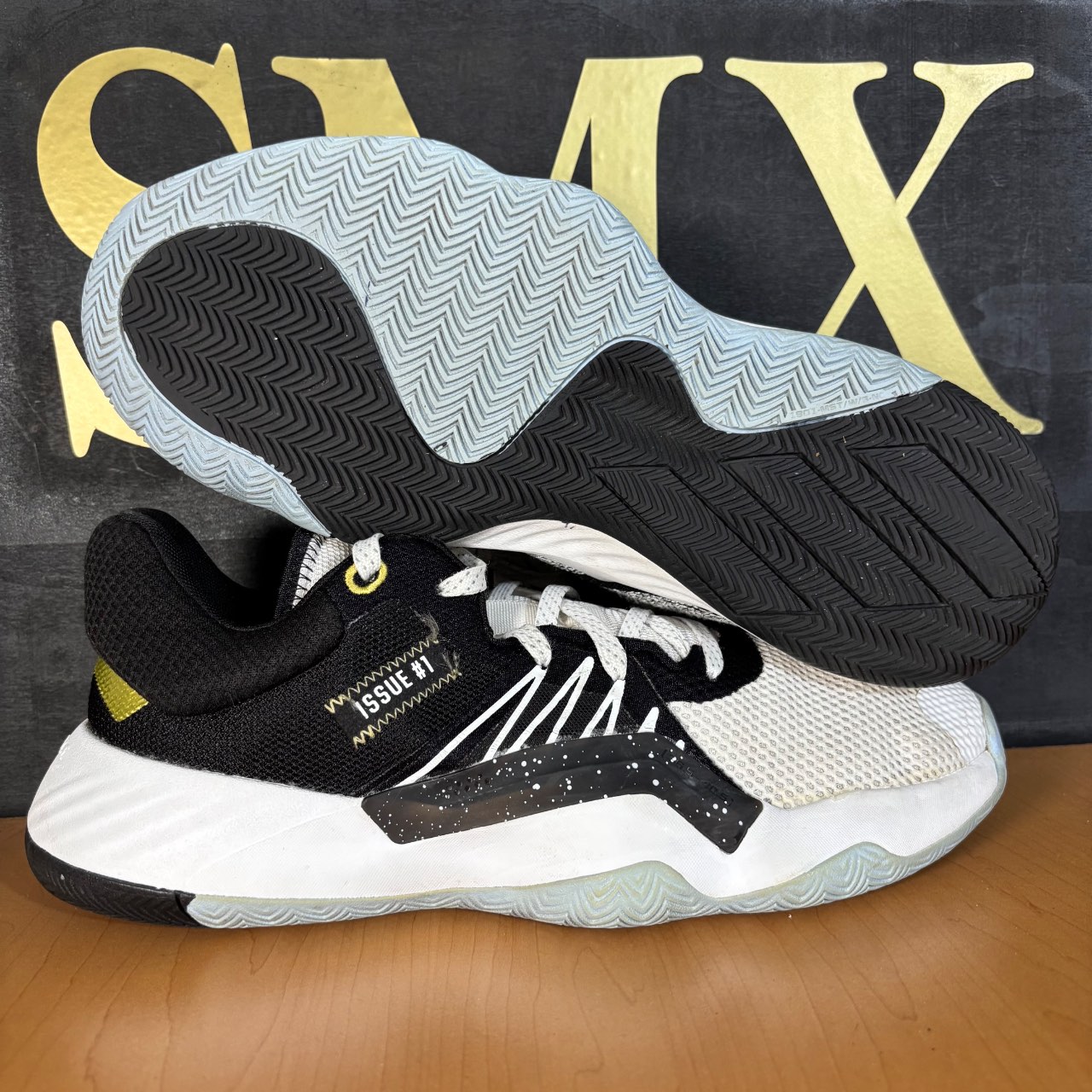 Adidas D.O.N. Issue #1 Cloud White/Core Black/Gold Metallic