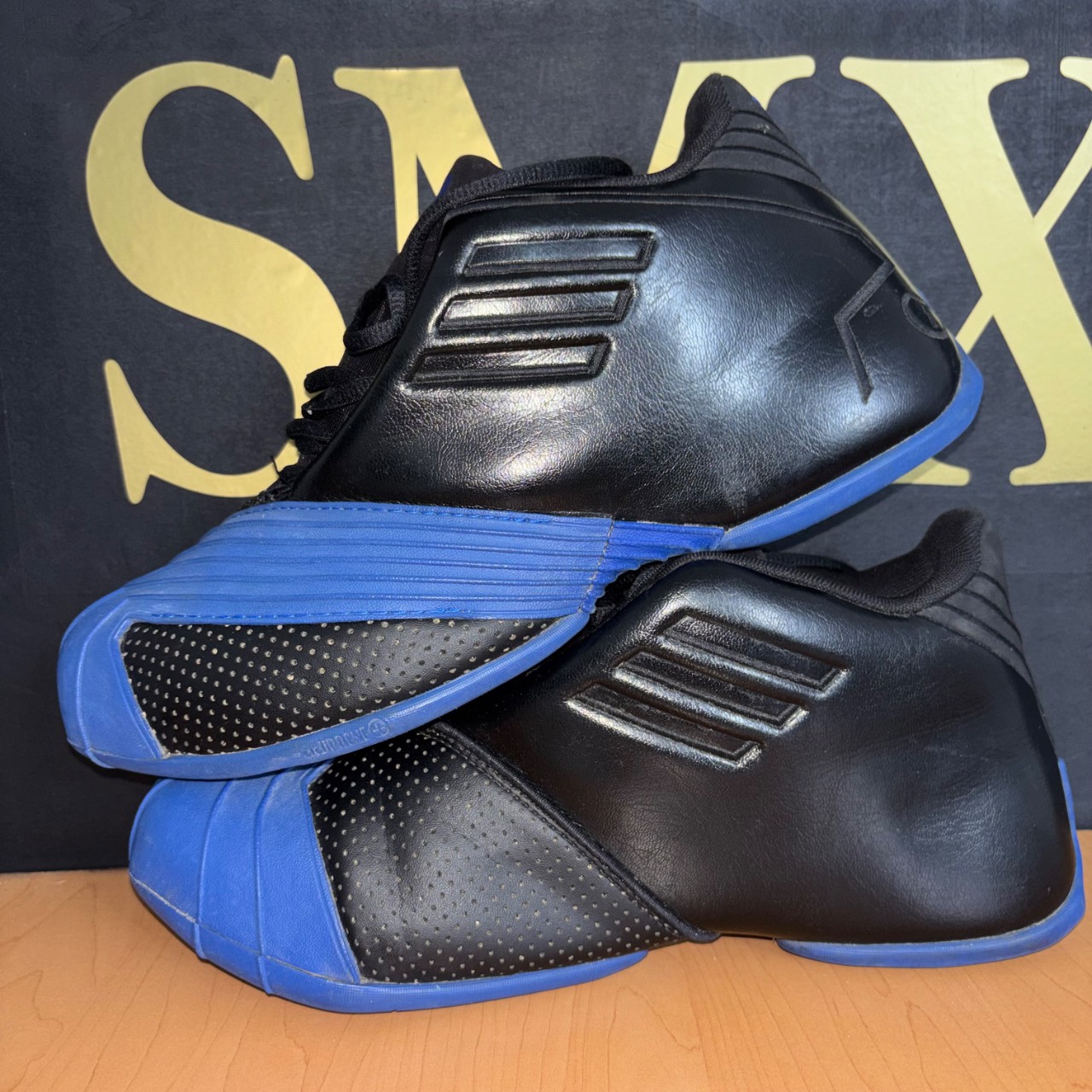 Adidas Mutombo OG Negro y azul · Foto 3