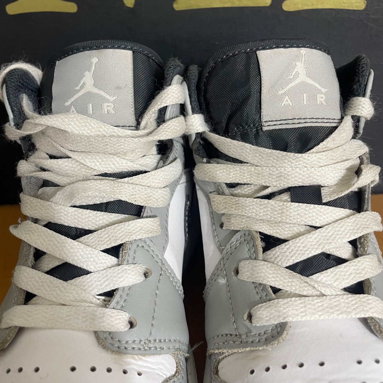 Air Jordan 1 Mid GS · Foto 4