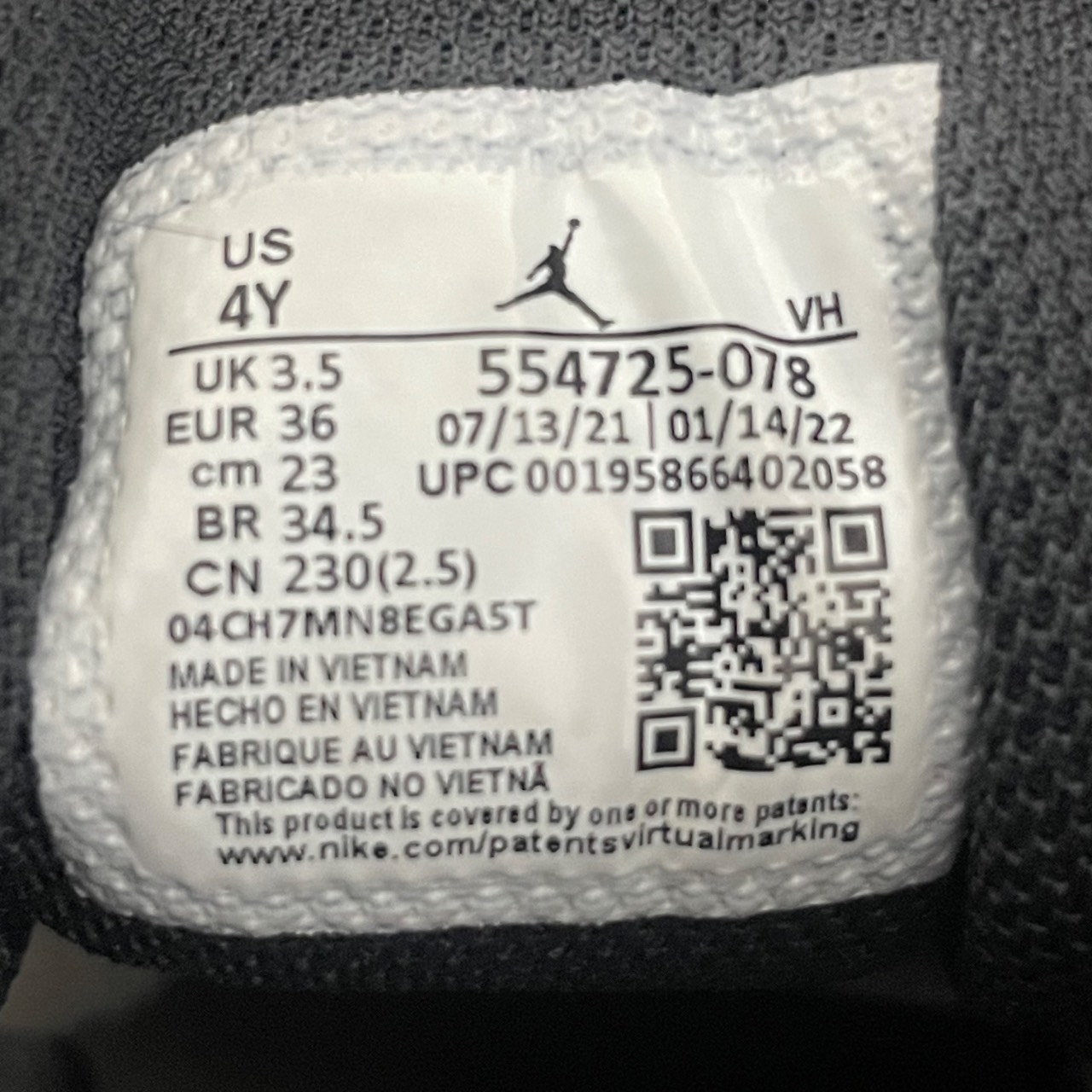 Air Jordan 1 Mid GS · Foto 6
