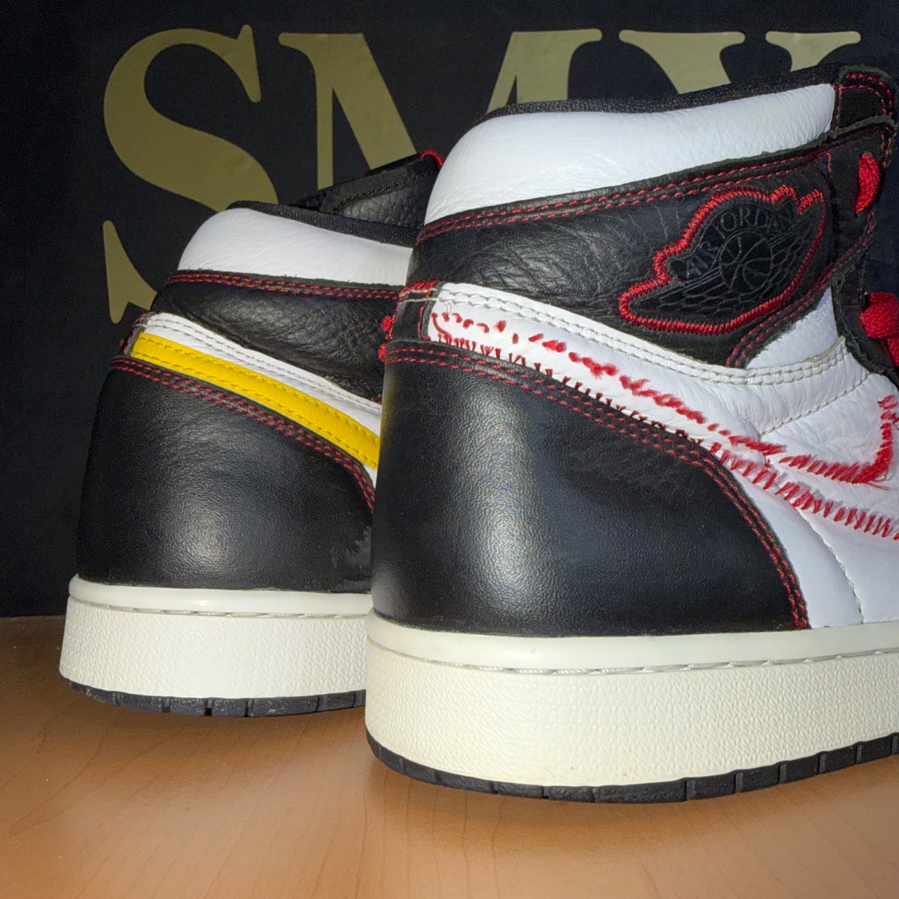 Air Jordan 1 Retro High OG Defiant Couture · Foto 5
