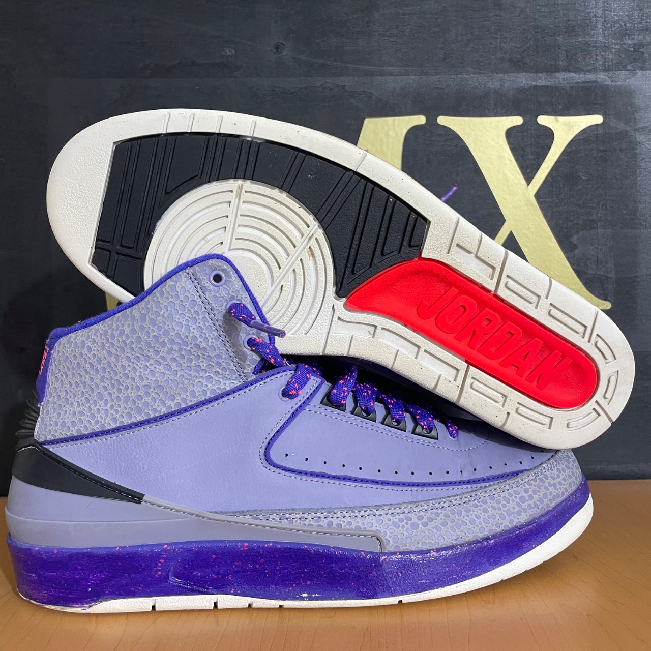 Air Jordan 2 Retro Iron Purple · Foto 1