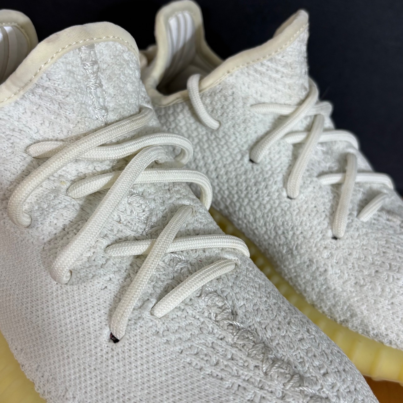 adidas Yeezy Boost 350 V2 · Foto 4
