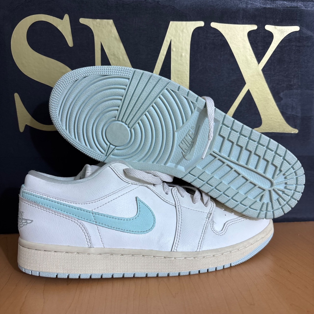 Air Jordan 1 Low Sail/Igloo · Foto 1