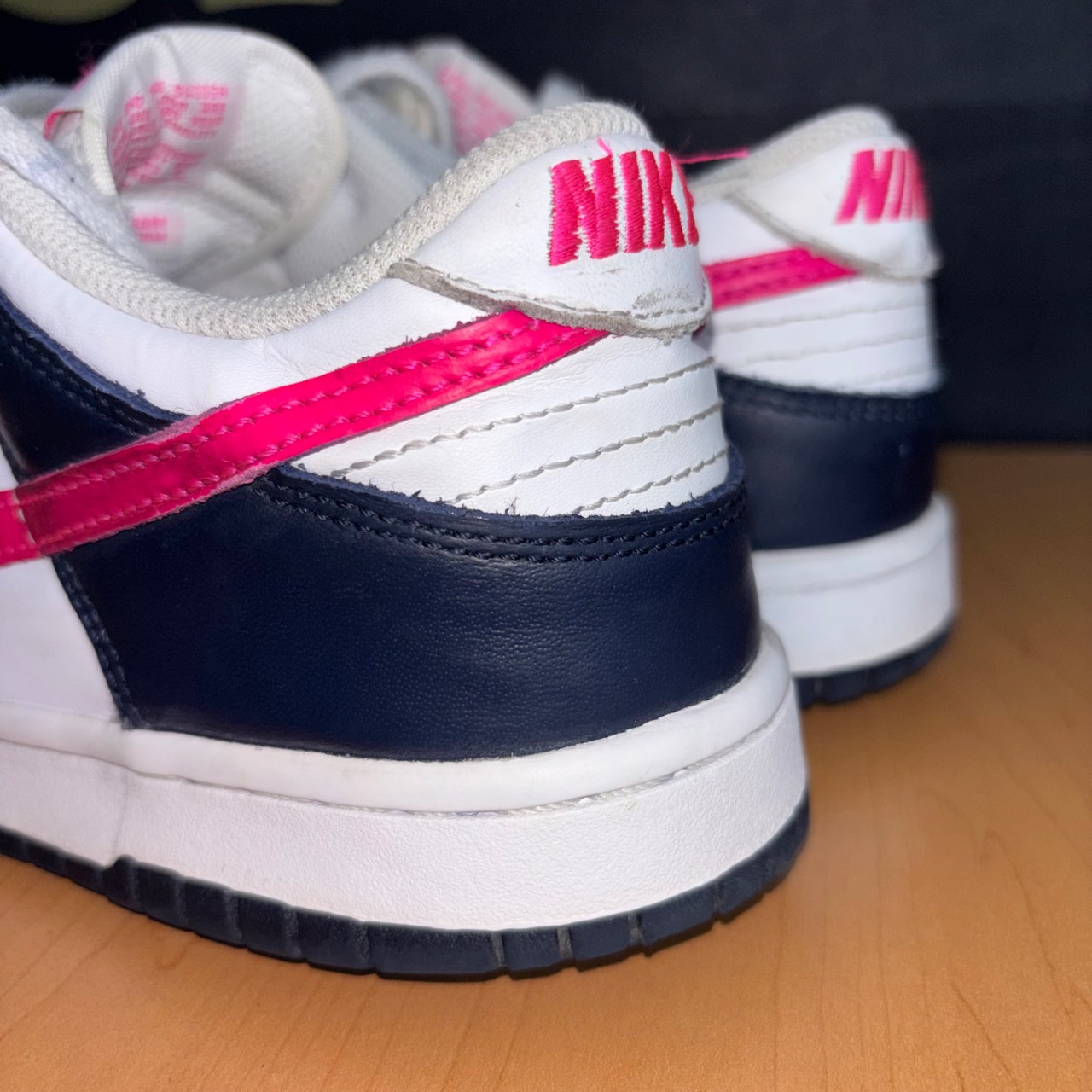 Nike Dunk Low Obsidiana oscuro/Blanco/Rosa feroz · Foto 4