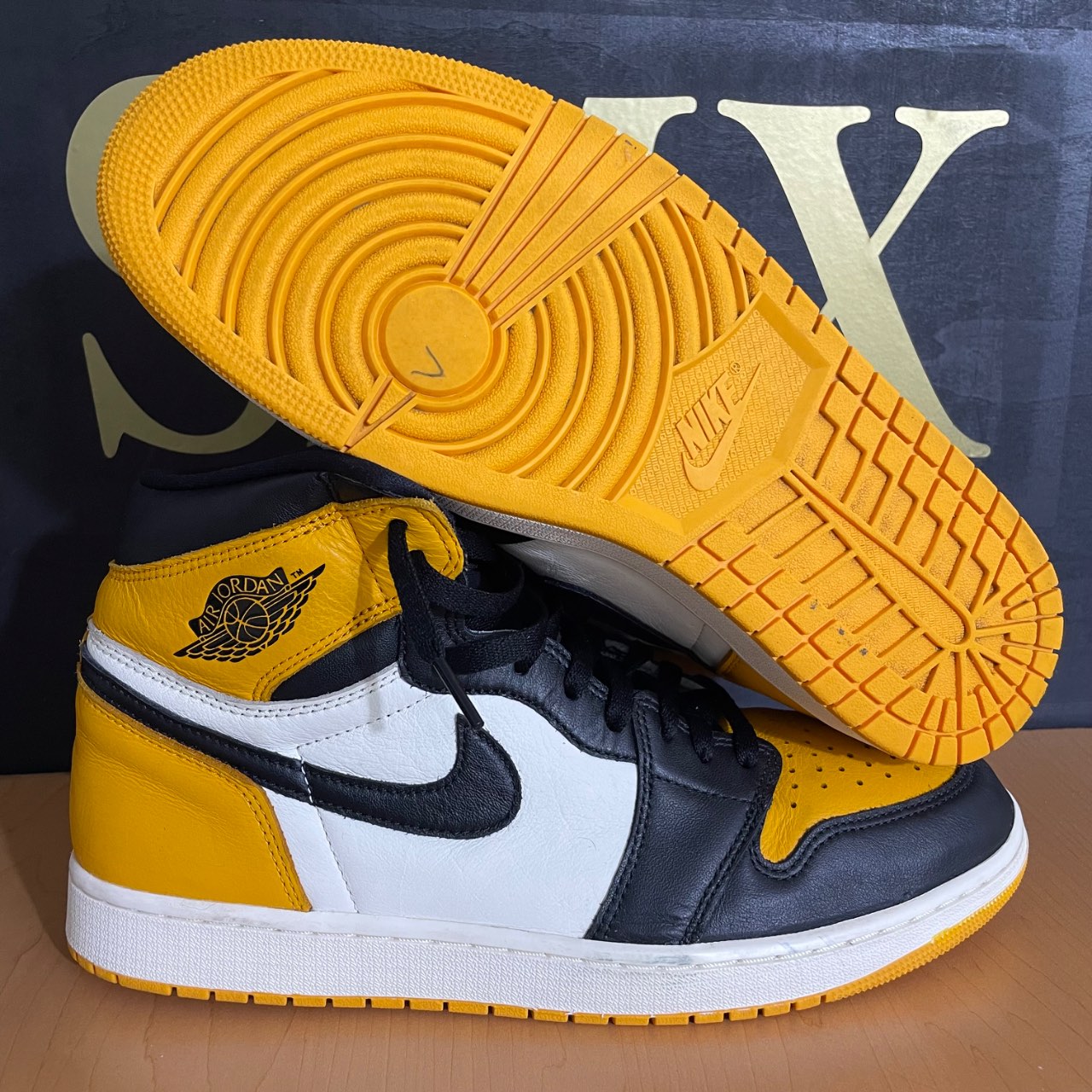 Air Jordan 1 Retro High OG 'Yellow Toe' · Foto 1