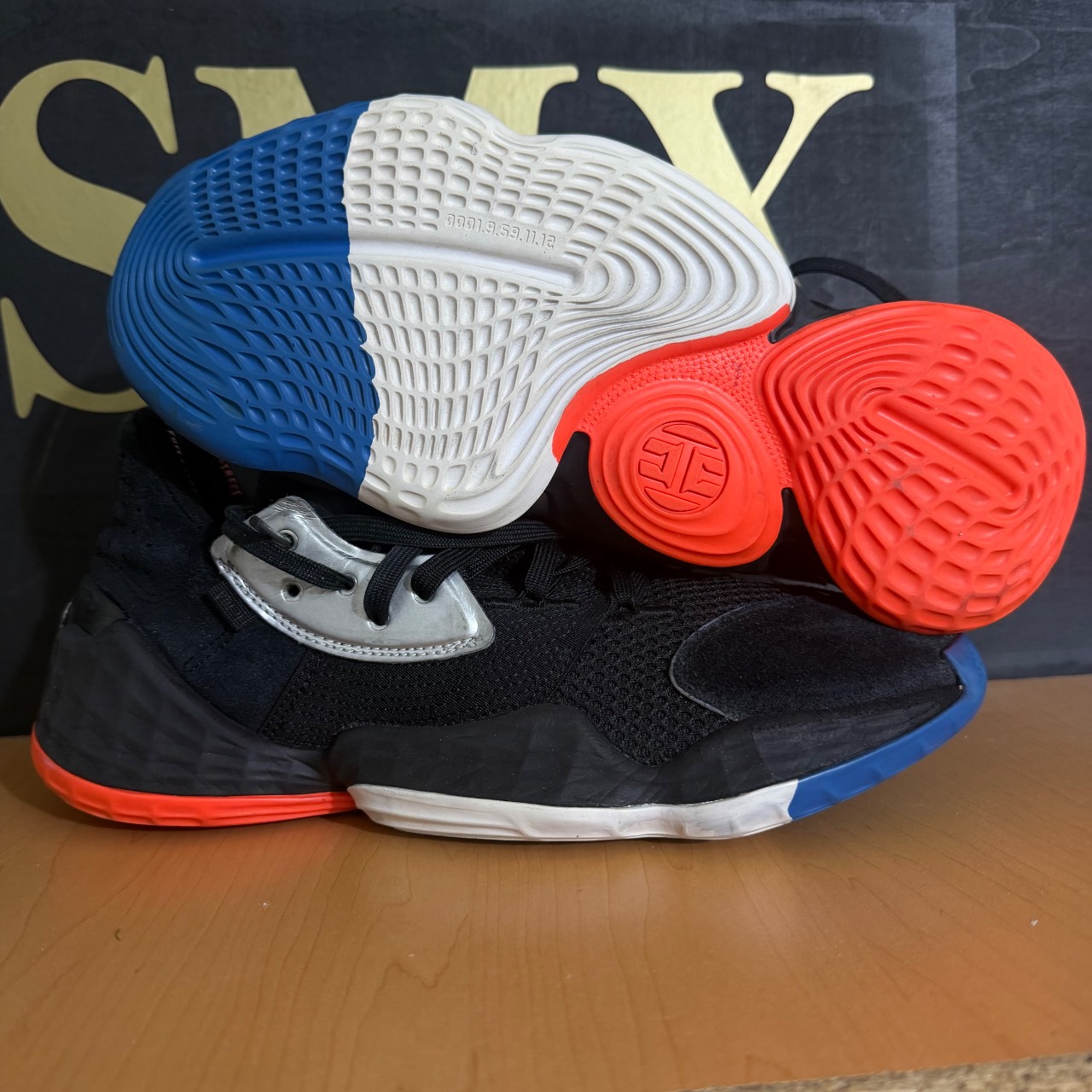 adidas Harden Vol. 4 · Foto 2