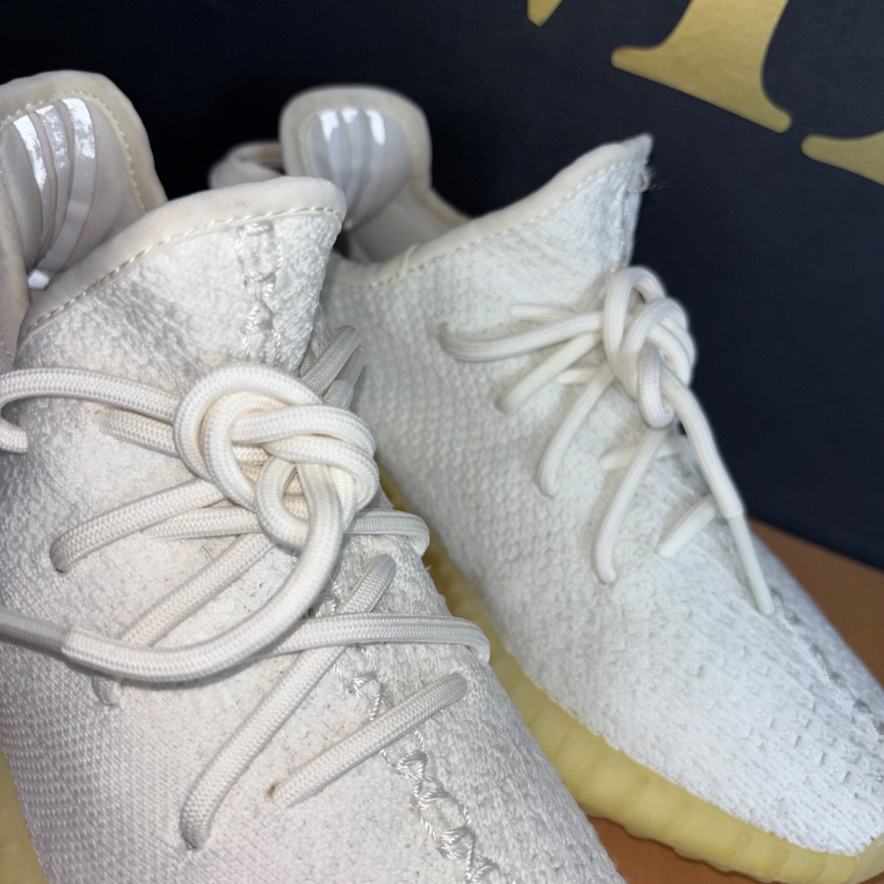 Adidas Yeezy Boost 350 V2 Cream White · Foto 3