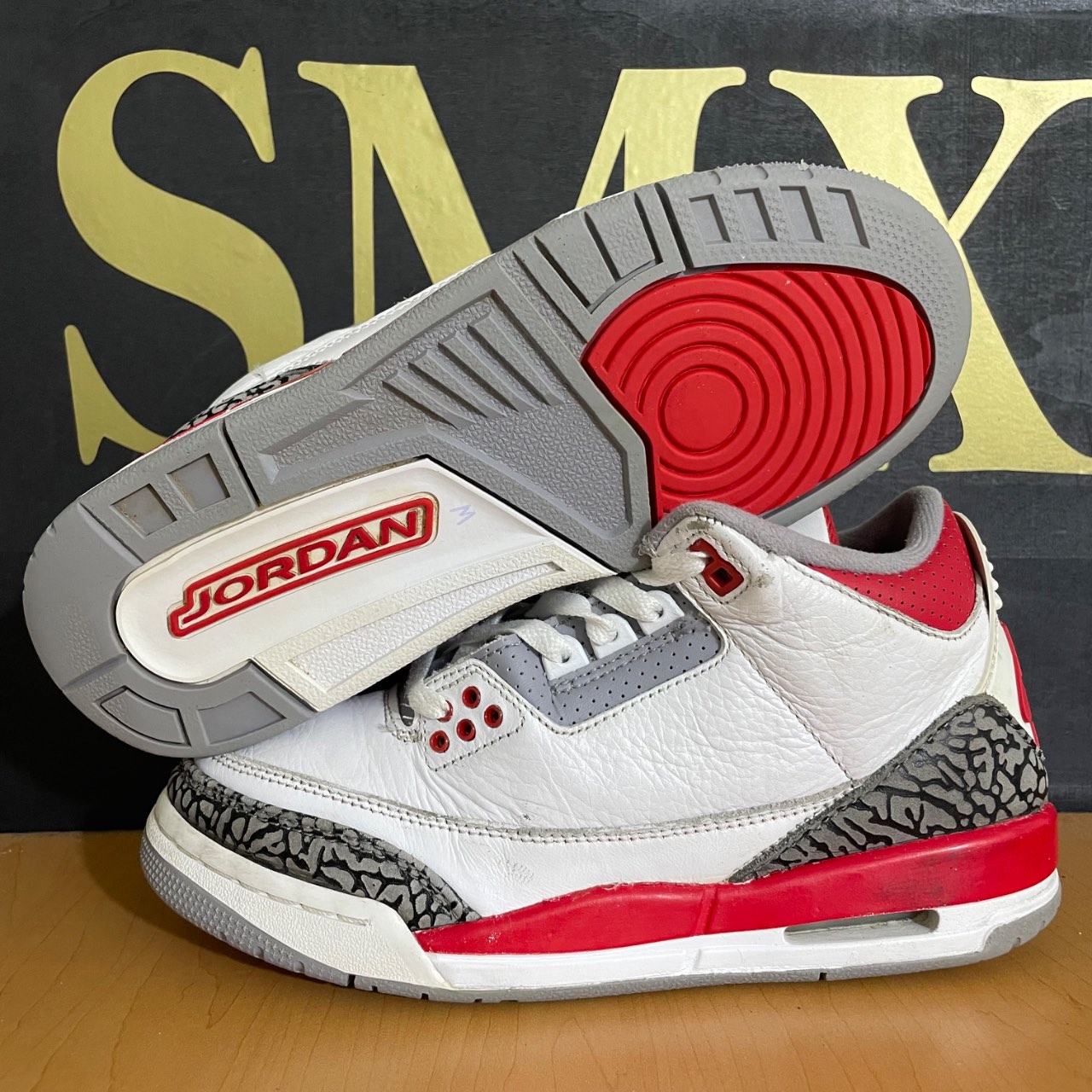 Air Jordan 3 Retro Fire Red (2022) GS · Foto 2