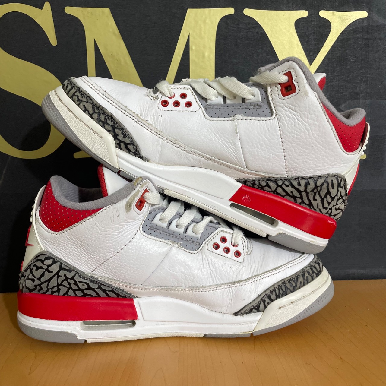 Air Jordan 3 Retro Fire Red (2022) GS · Foto 3