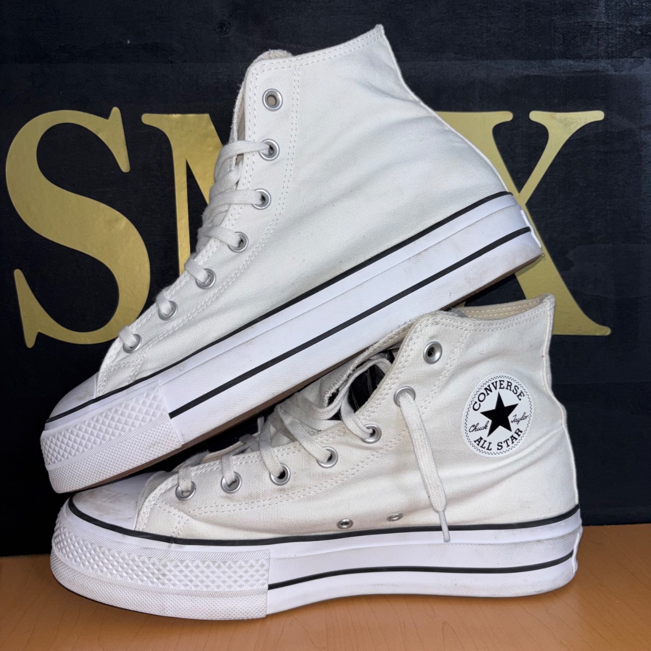 Converse Chuck Taylor All Star High Blanco con detalles negros · Foto 5