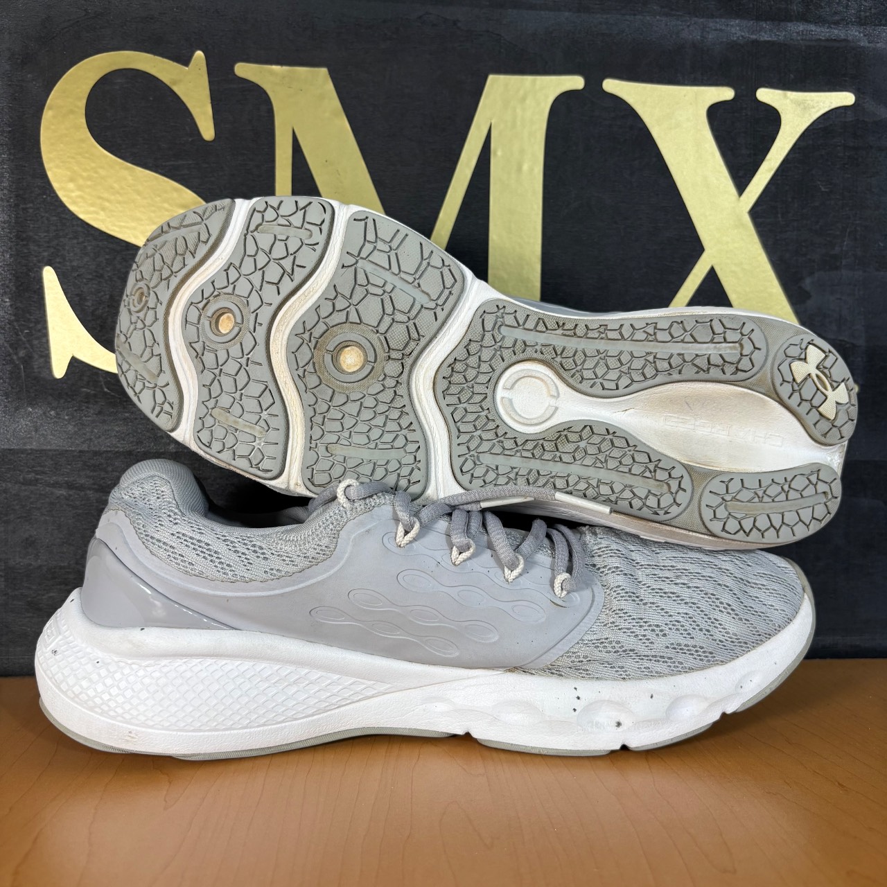 Under Armour Vantage gris y blanco · Foto 2