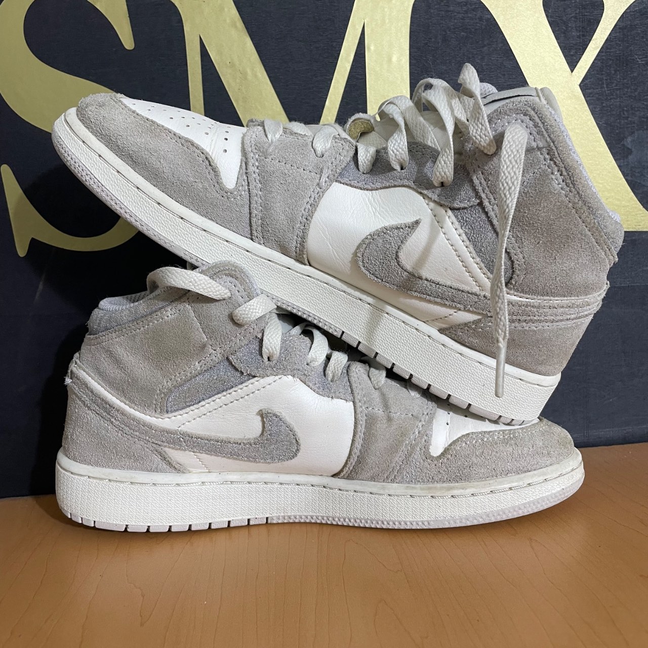 Air Jordan 1 Mid · Foto 3