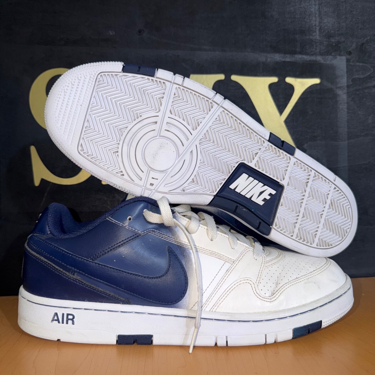 Nike Air Assault Low · Foto 2