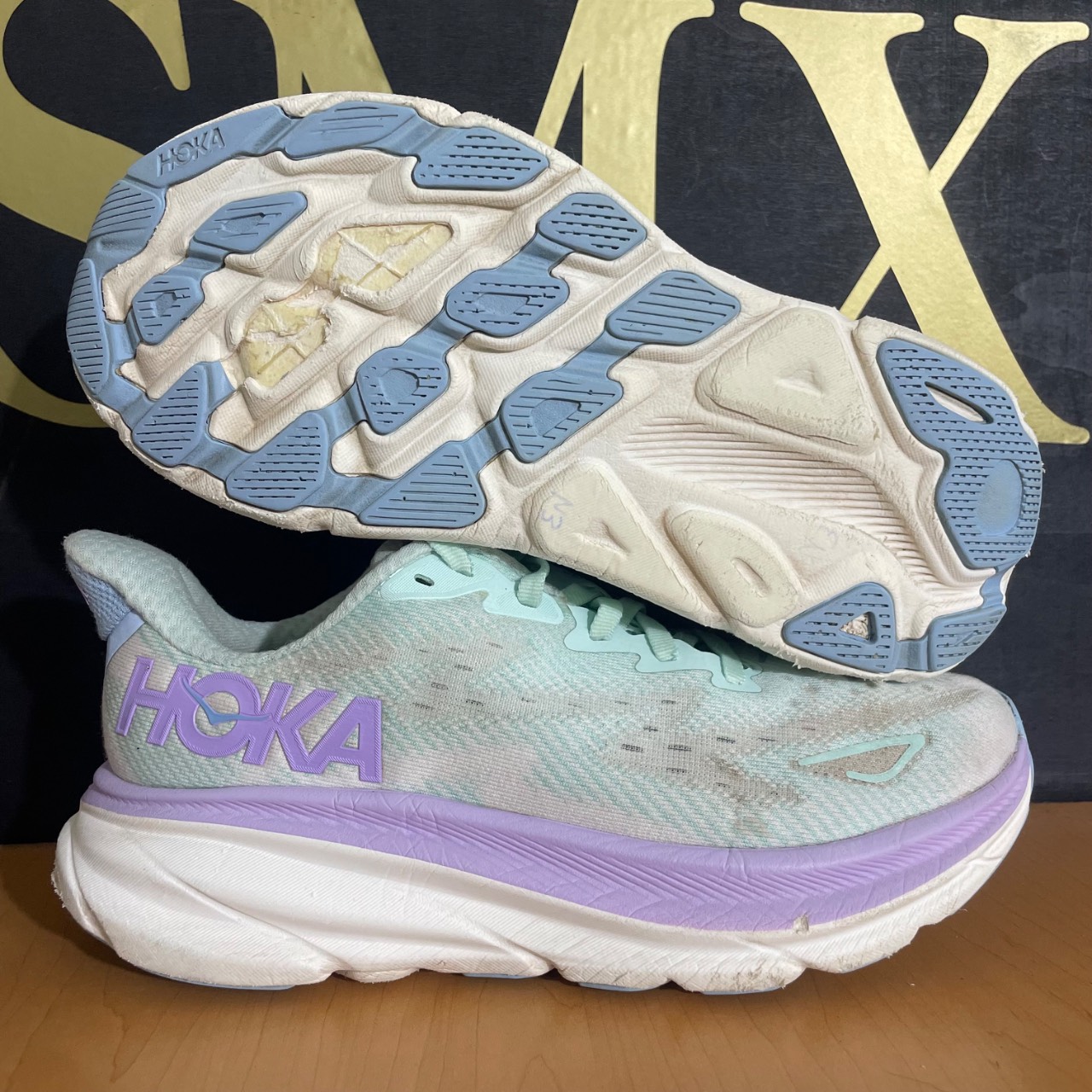 Hoka One One Clifton 9 · Foto 1