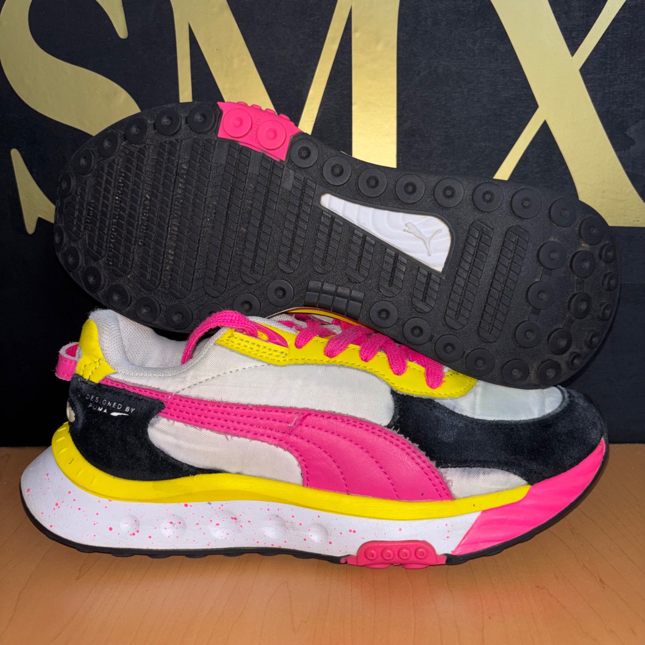 PUMA Future Rider Play On Blanco, negro, rosa y amarillo · Foto 1
