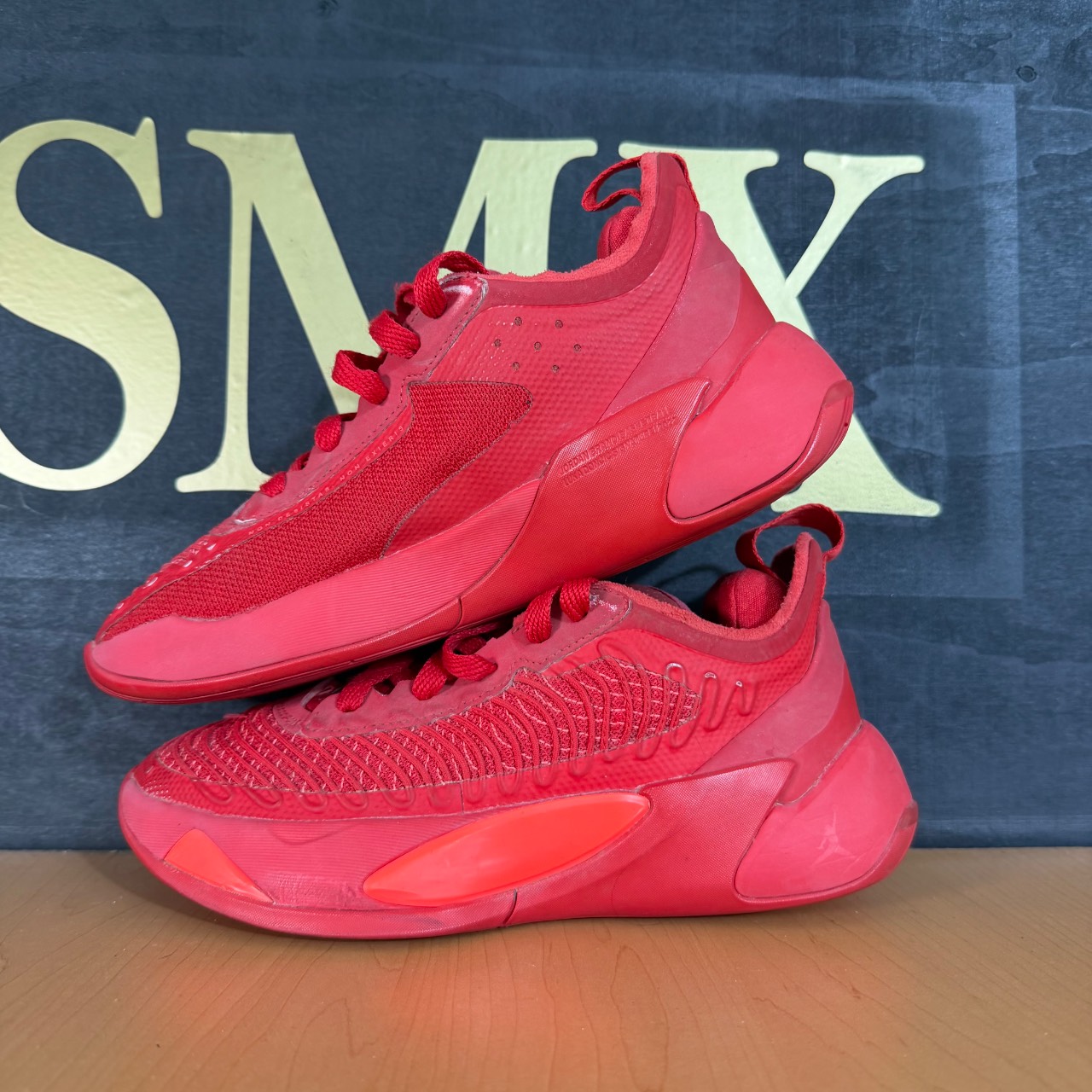 Jordan LUKA 1 Red · Foto 3
