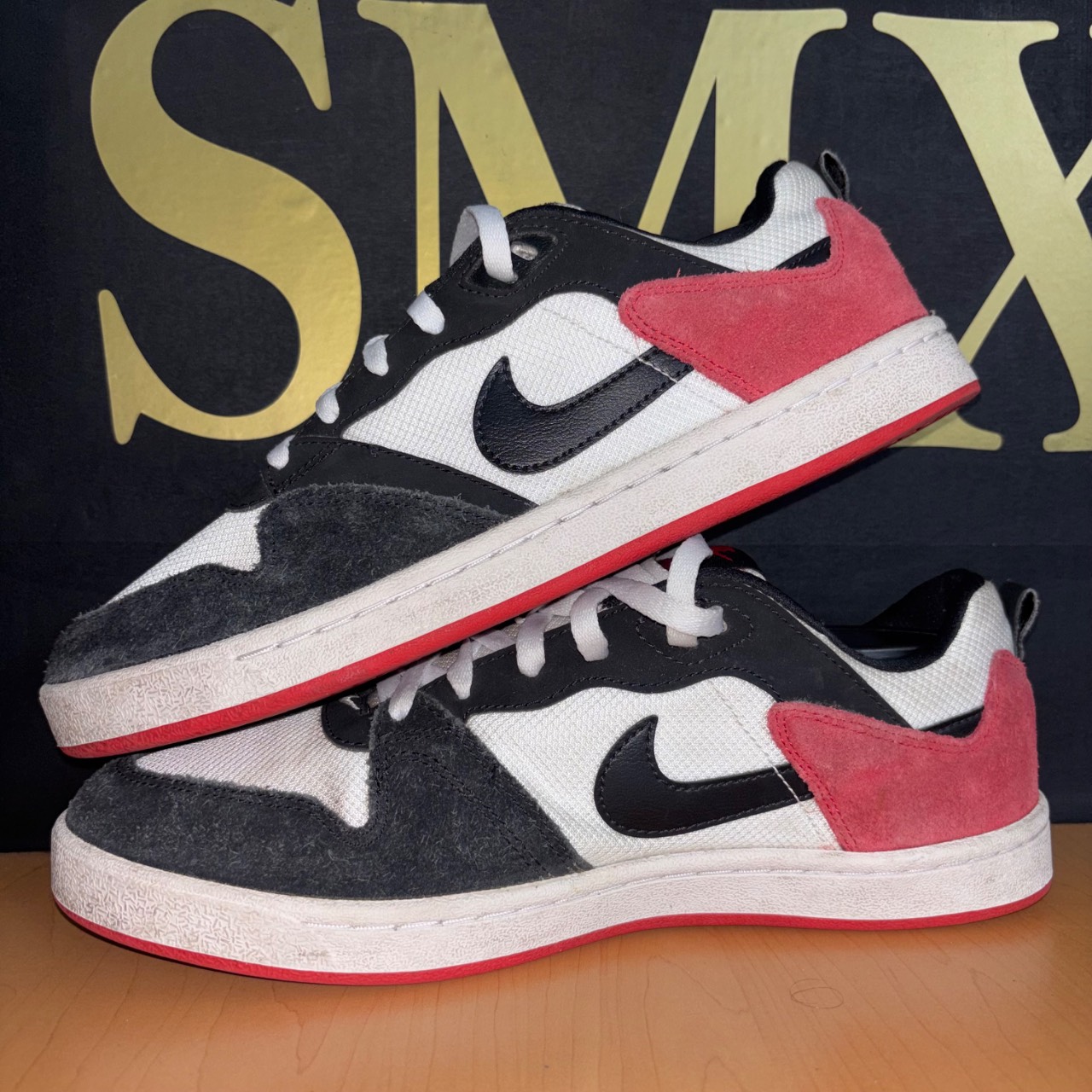 Nike SB Alleyoop blanco, negro y rojo · Foto 3