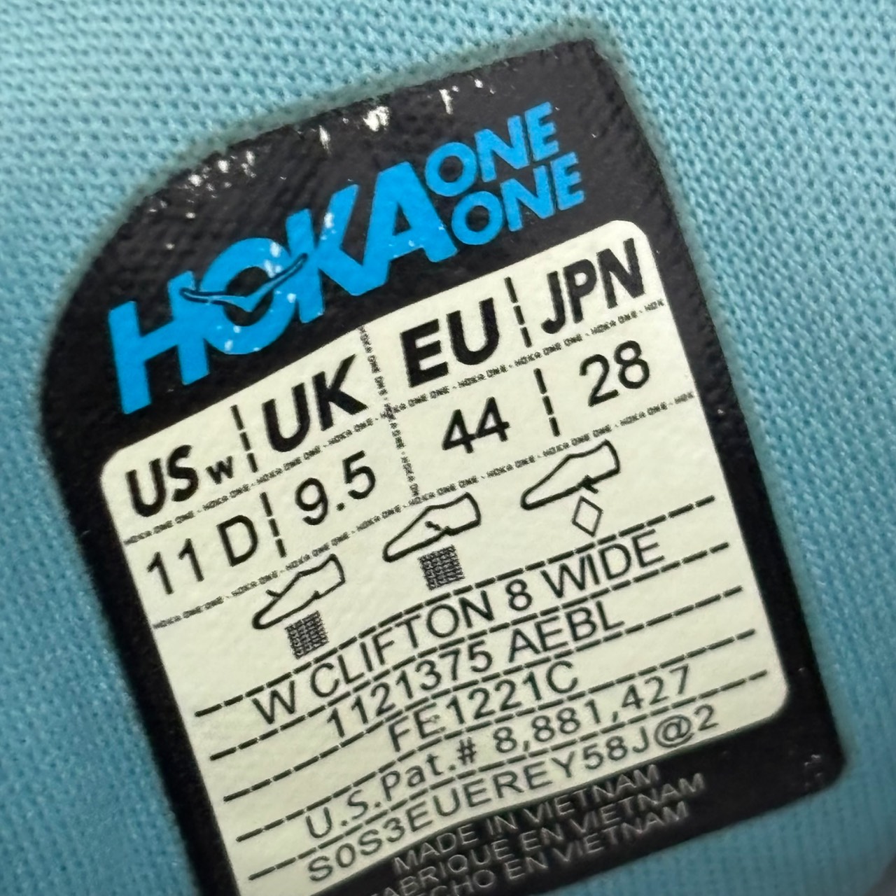 Hoka One One Clifton 8 Wide Azul claro con detalles rojos y blancos · Foto 6