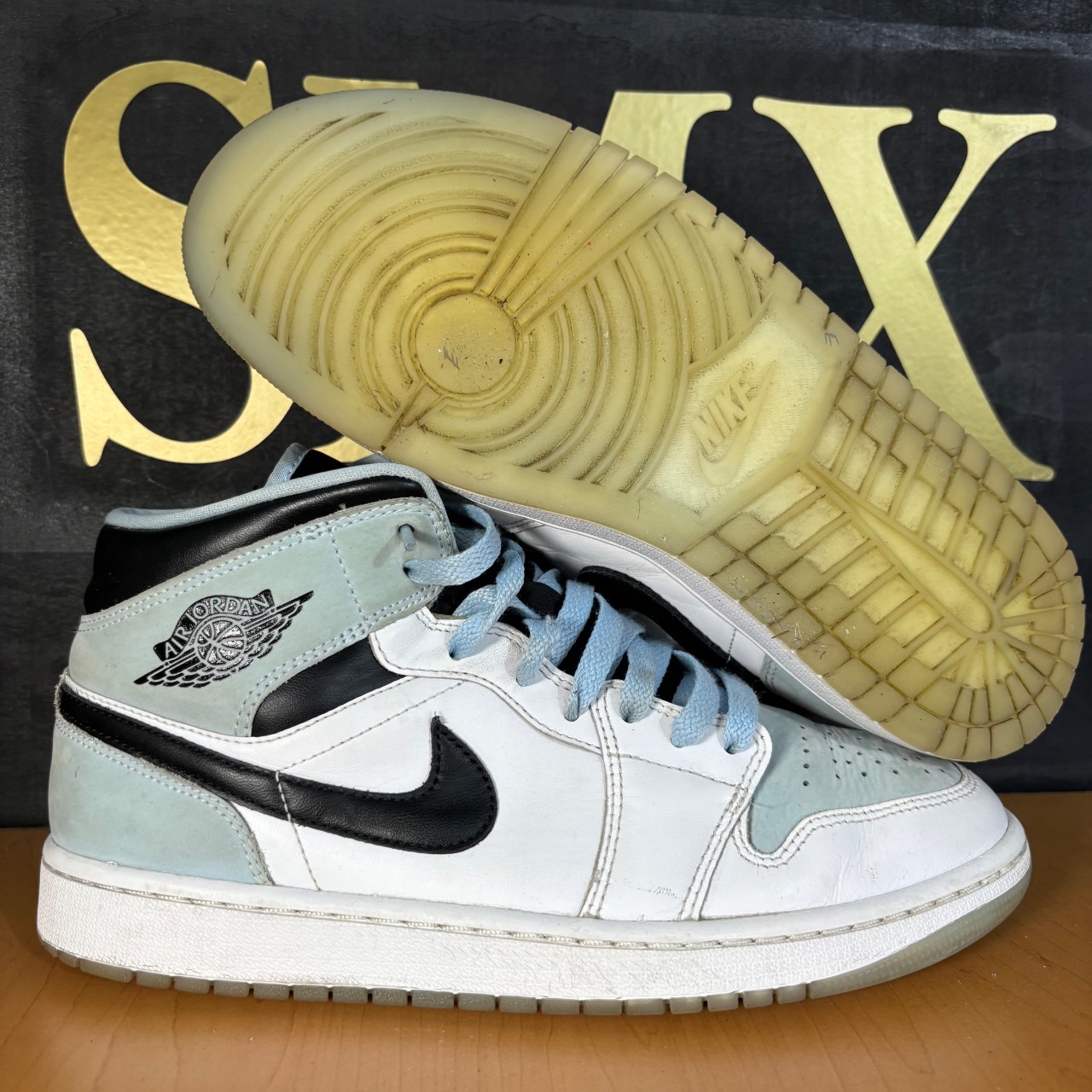Air Jordan 1 Mid White/Black/Light Blue