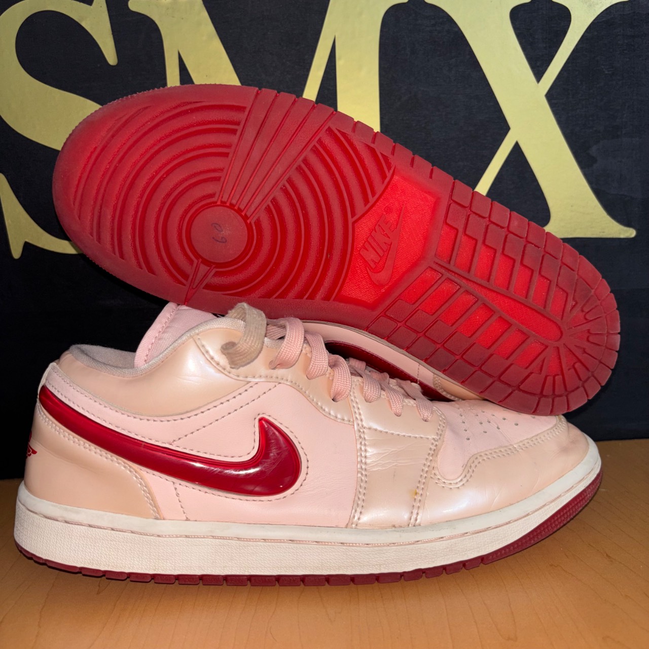 Air Jordan 1 Low SE Washed Coral/Team Red · Foto 1