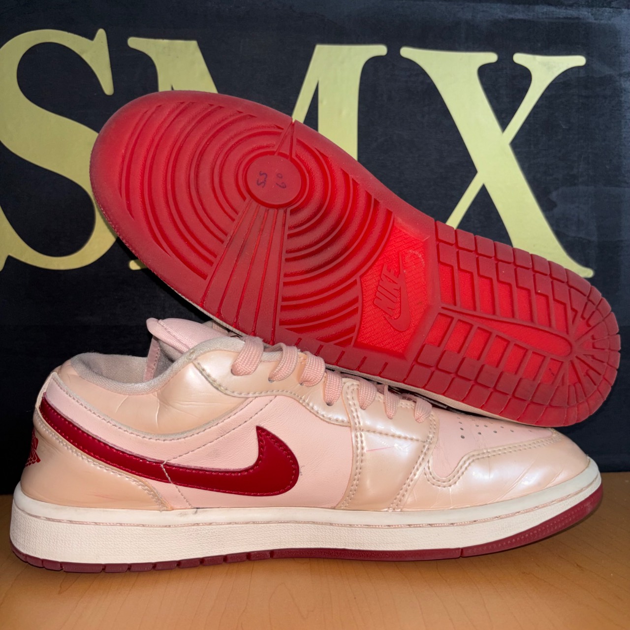 Air Jordan 1 Low SE Washed Coral/Team Red · Foto 2