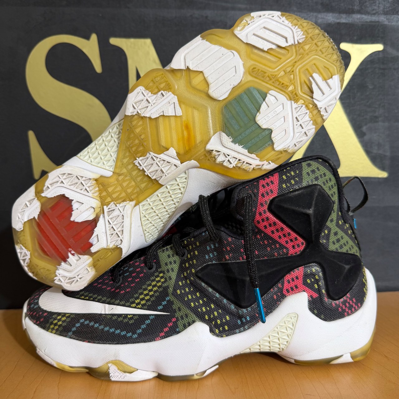 Nike LeBron 13 GS 'Written in the Stars' · Foto 2