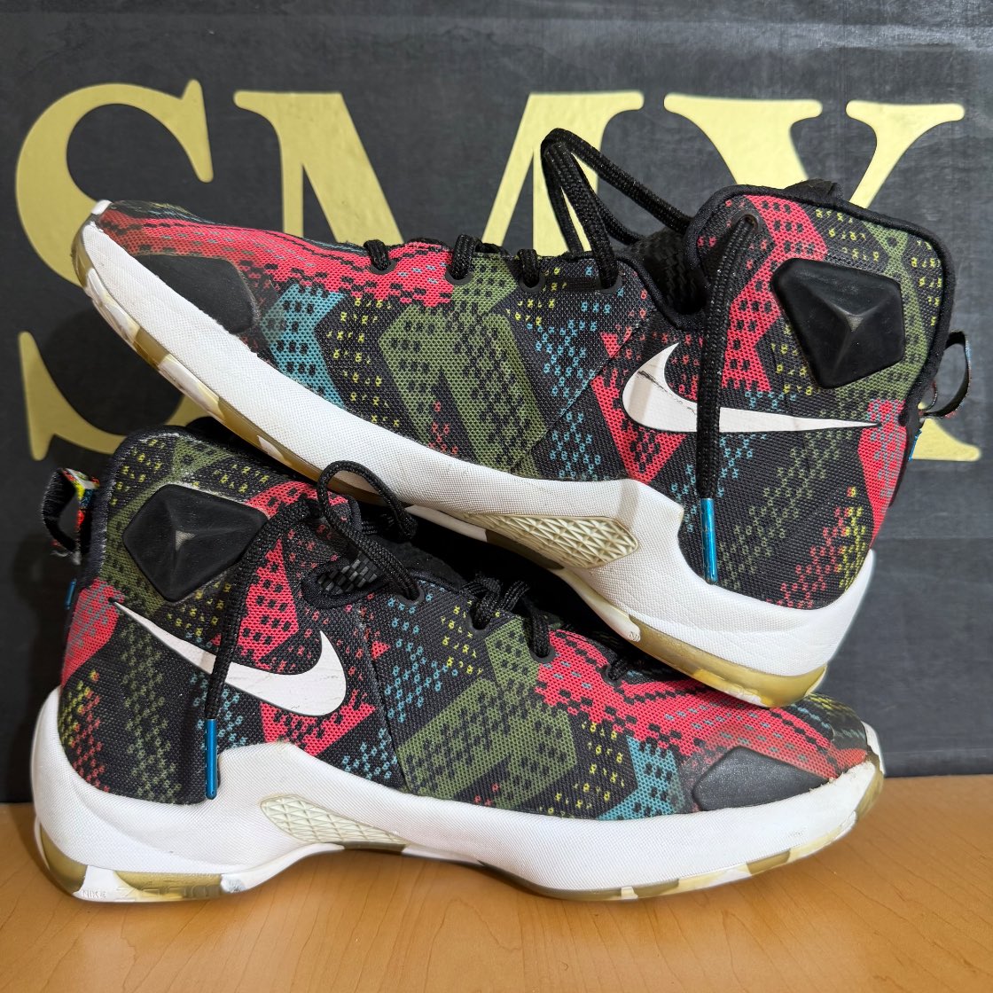 Nike LeBron 13 GS 'Written in the Stars' · Foto 3