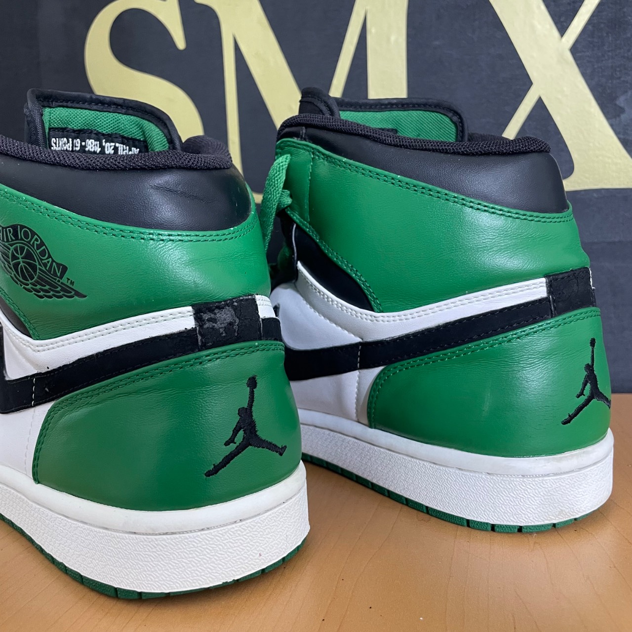 Air Jordan 1 Mid · Foto 4