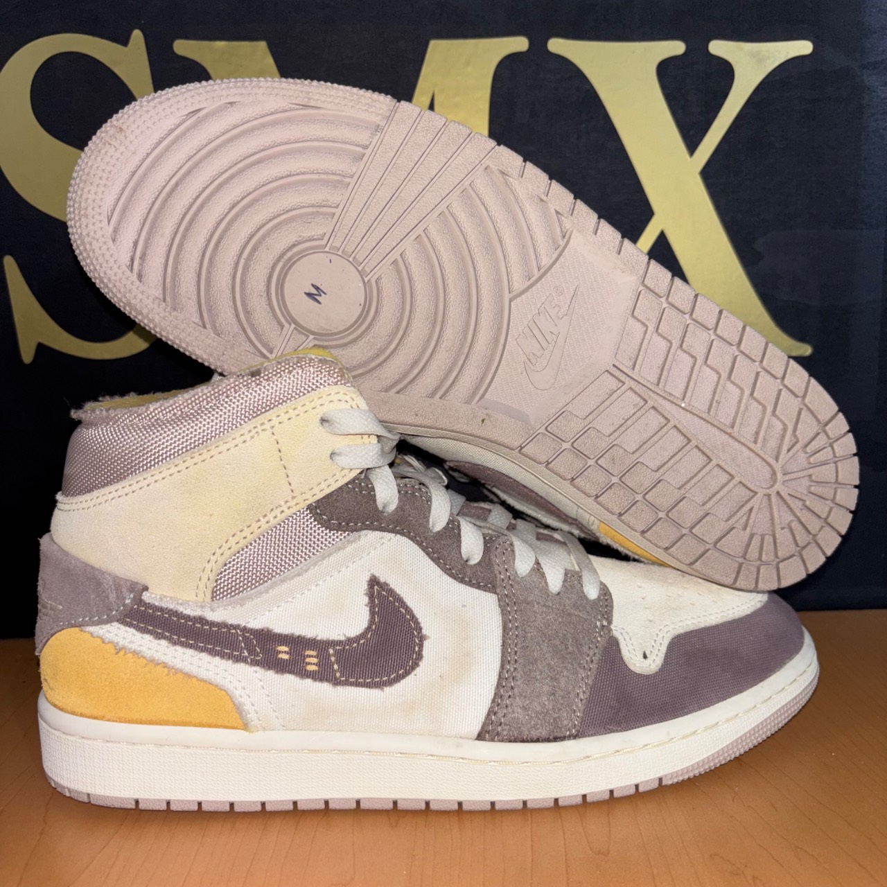 Air Jordan 1 Mid SE Craft · Foto 1
