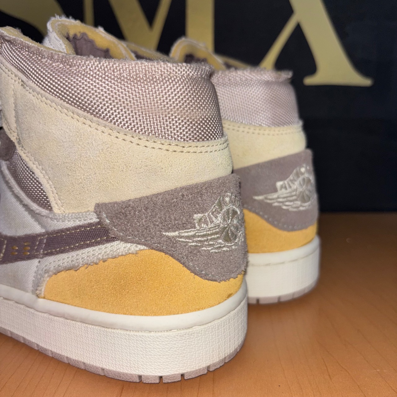 Air Jordan 1 Mid SE Craft · Foto 5