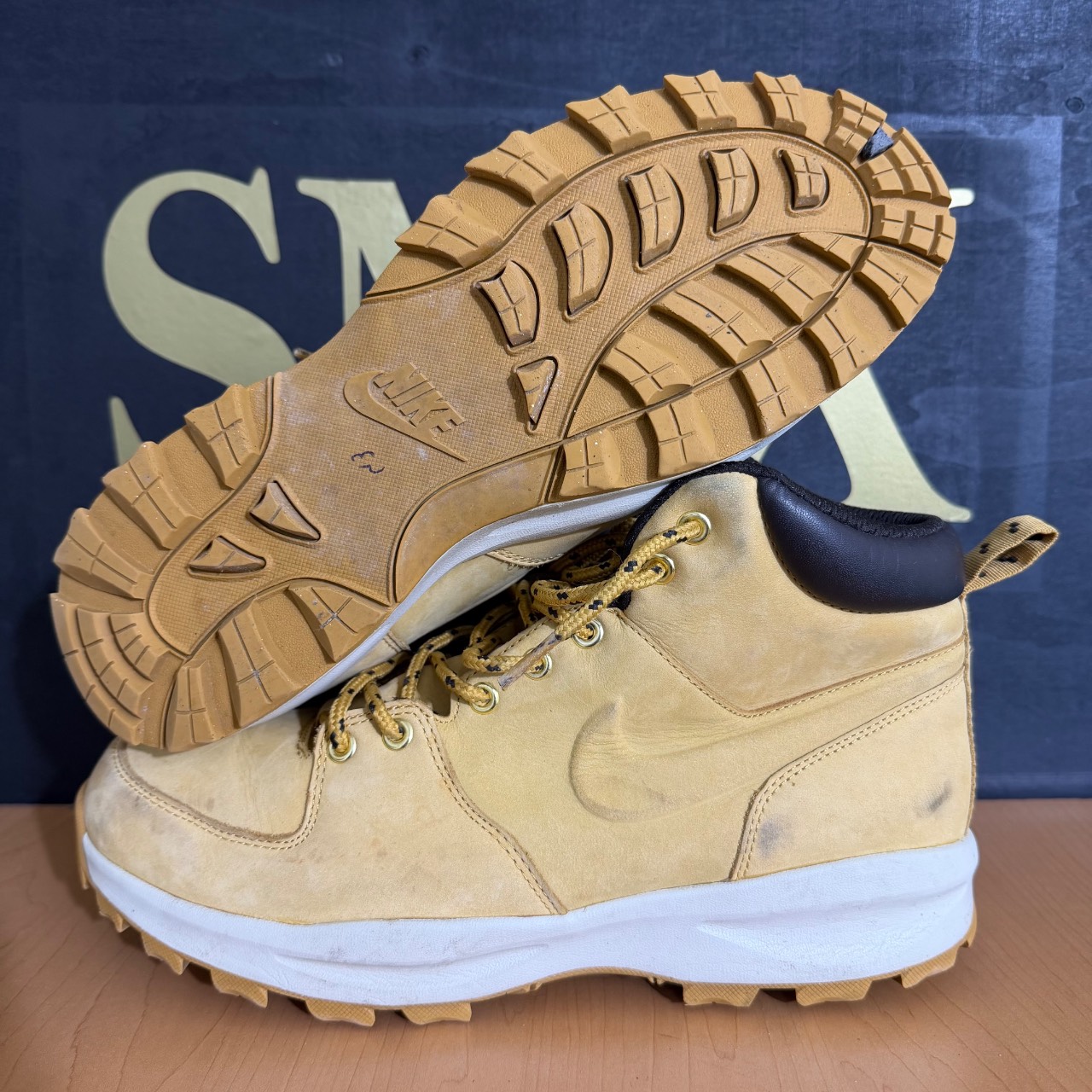 Nike Manoa · Foto 2