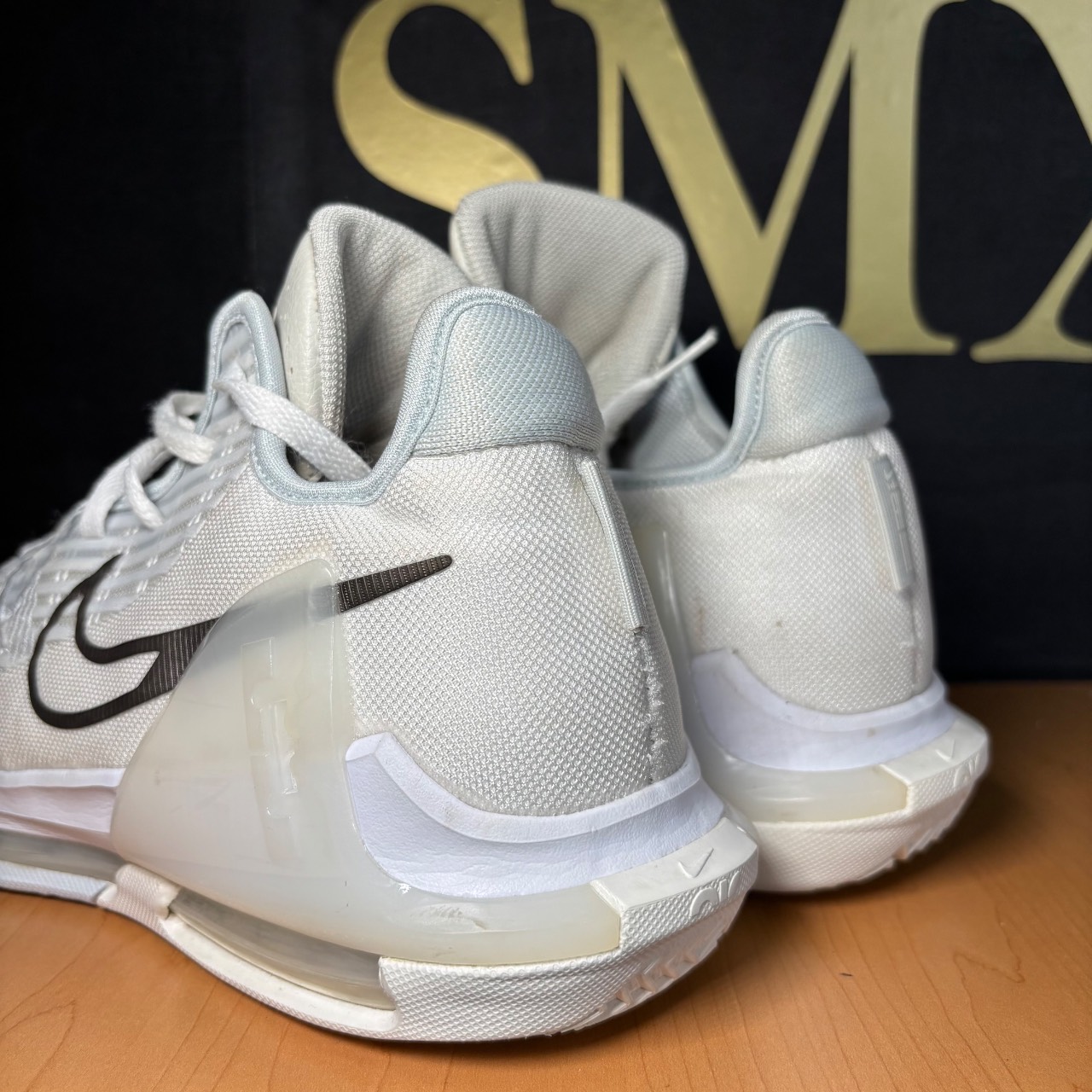 Nike Air Max Impact 3 Blanco con detalles grises · Foto 5
