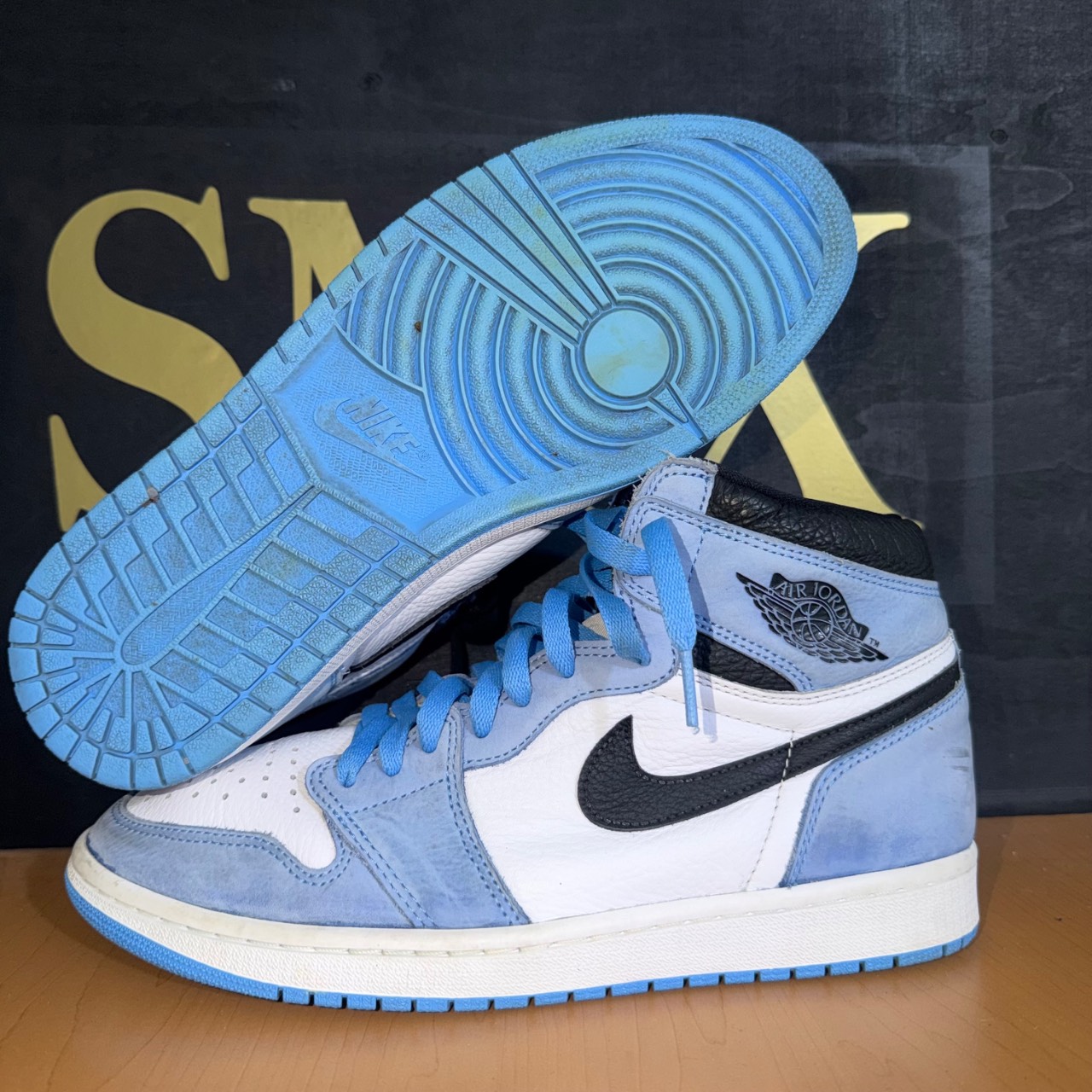 Air Jordan 1 Retro High University Blue · Foto 2
