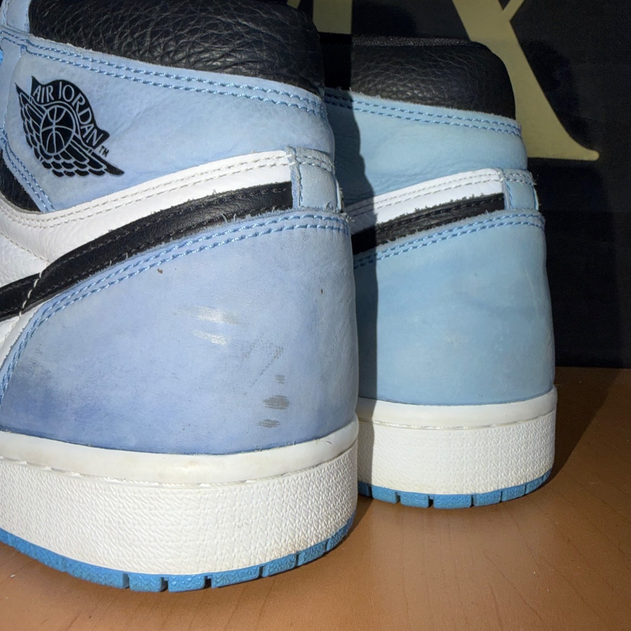 Air Jordan 1 Retro High University Blue · Foto 3