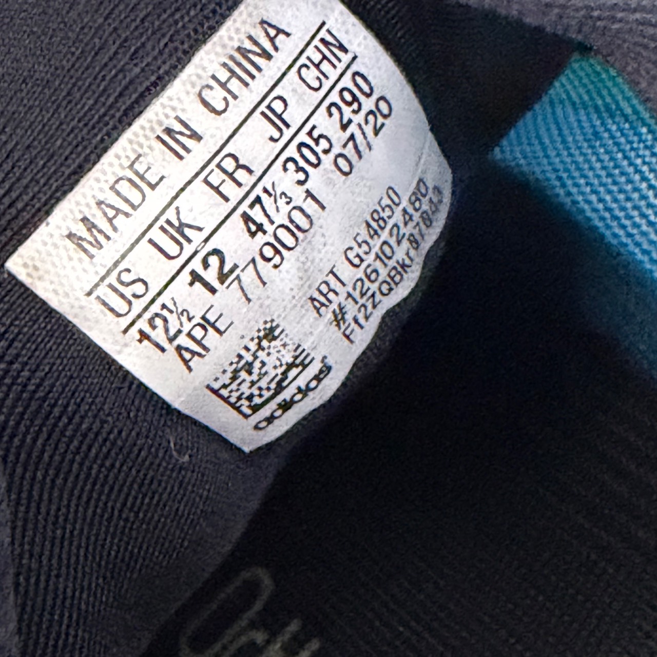 adidas Yeezy 700 V3 Arzareth · Foto 5