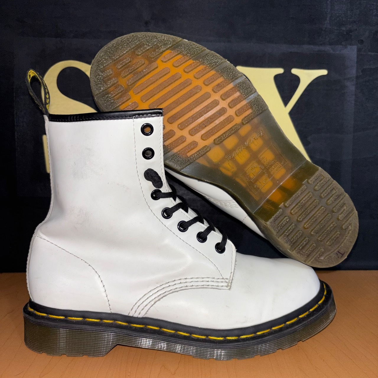 Dr. Martens 1460 White · Foto 1