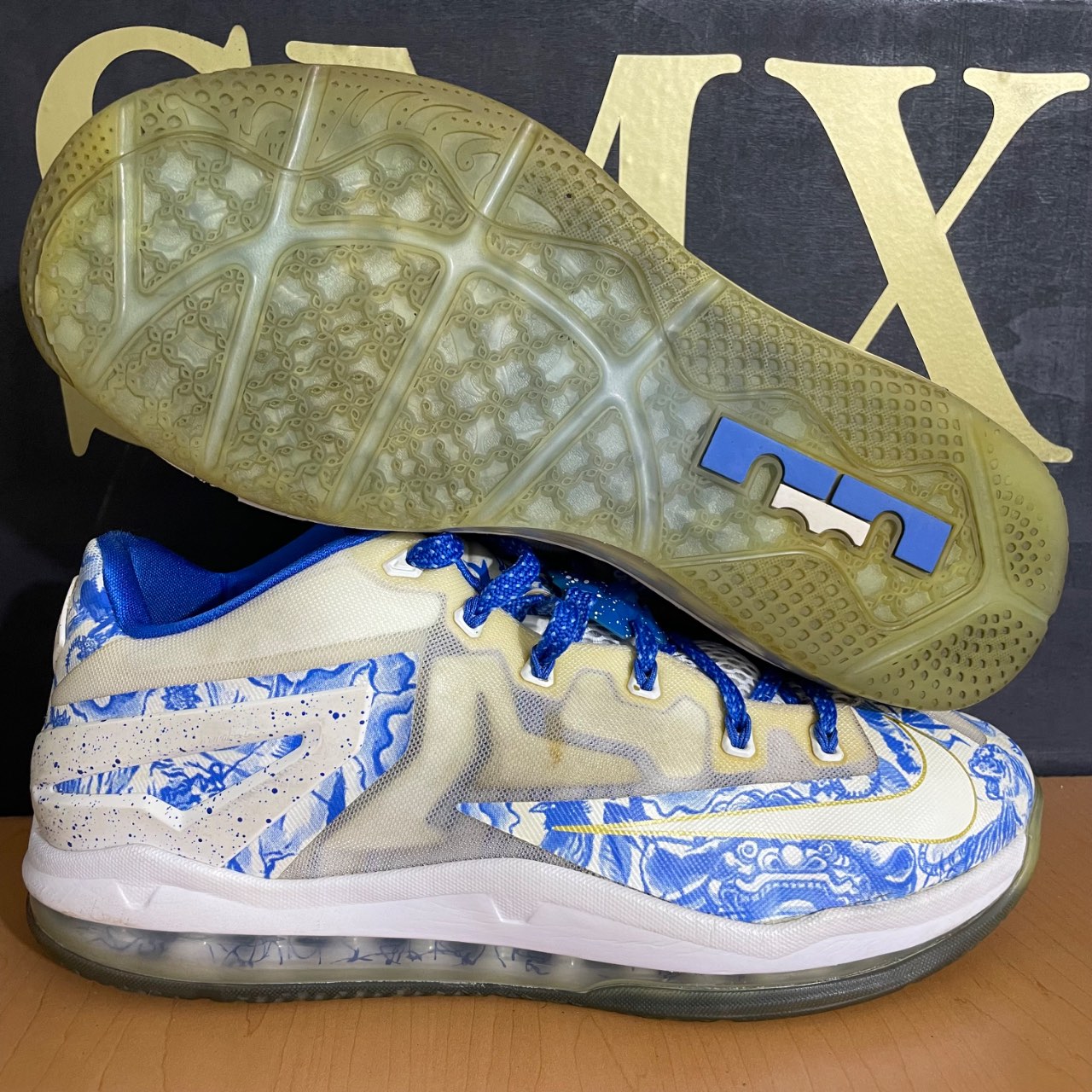 Nike LeBron 11 Low 'China' · Foto 1