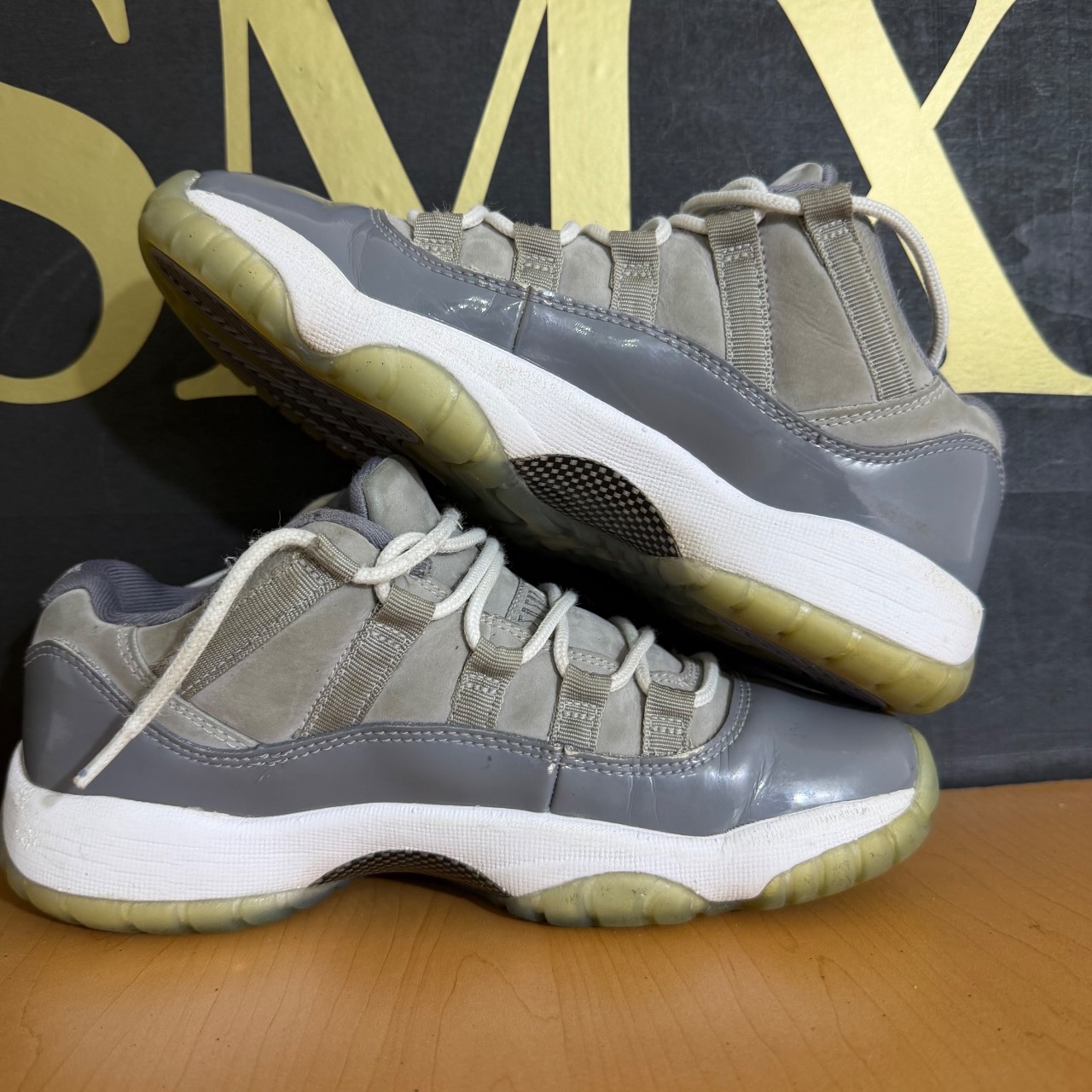 Air Jordan 11 Retro Low IE GS 'Cool Grey' · Foto 3
